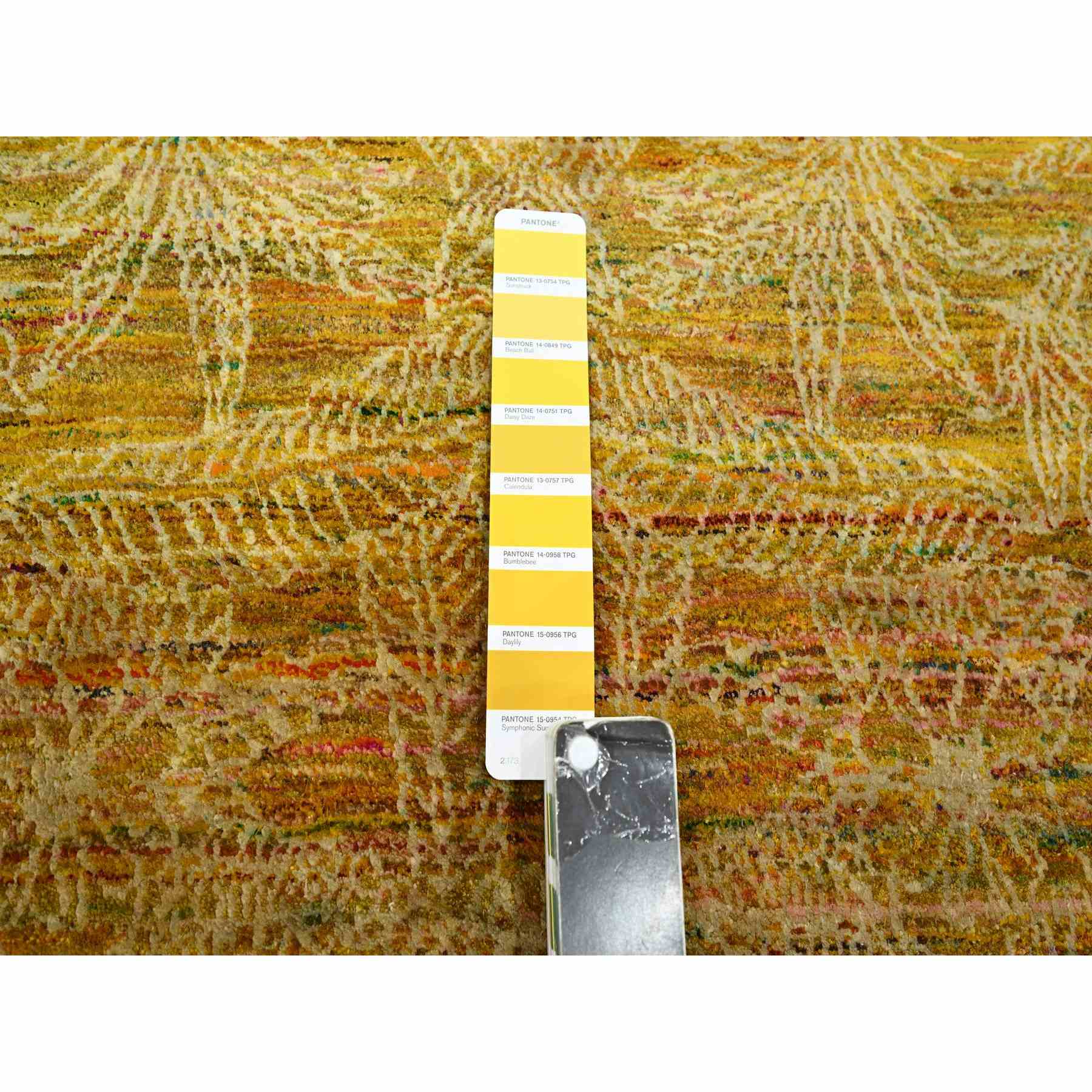 Modern-and-Contemporary-Hand-Knotted-Rug-378210