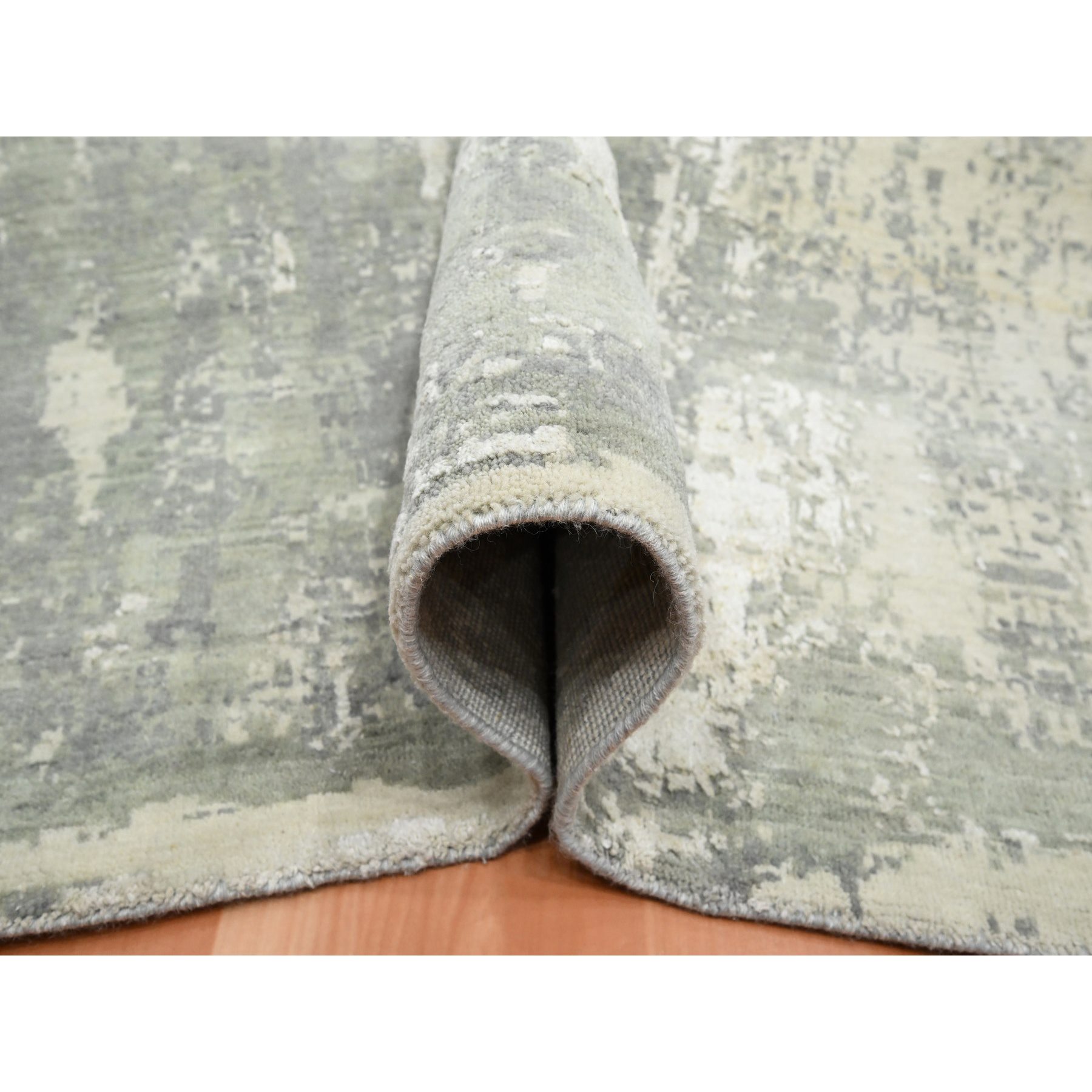 Modern-and-Contemporary-Hand-Knotted-Rug-378365
