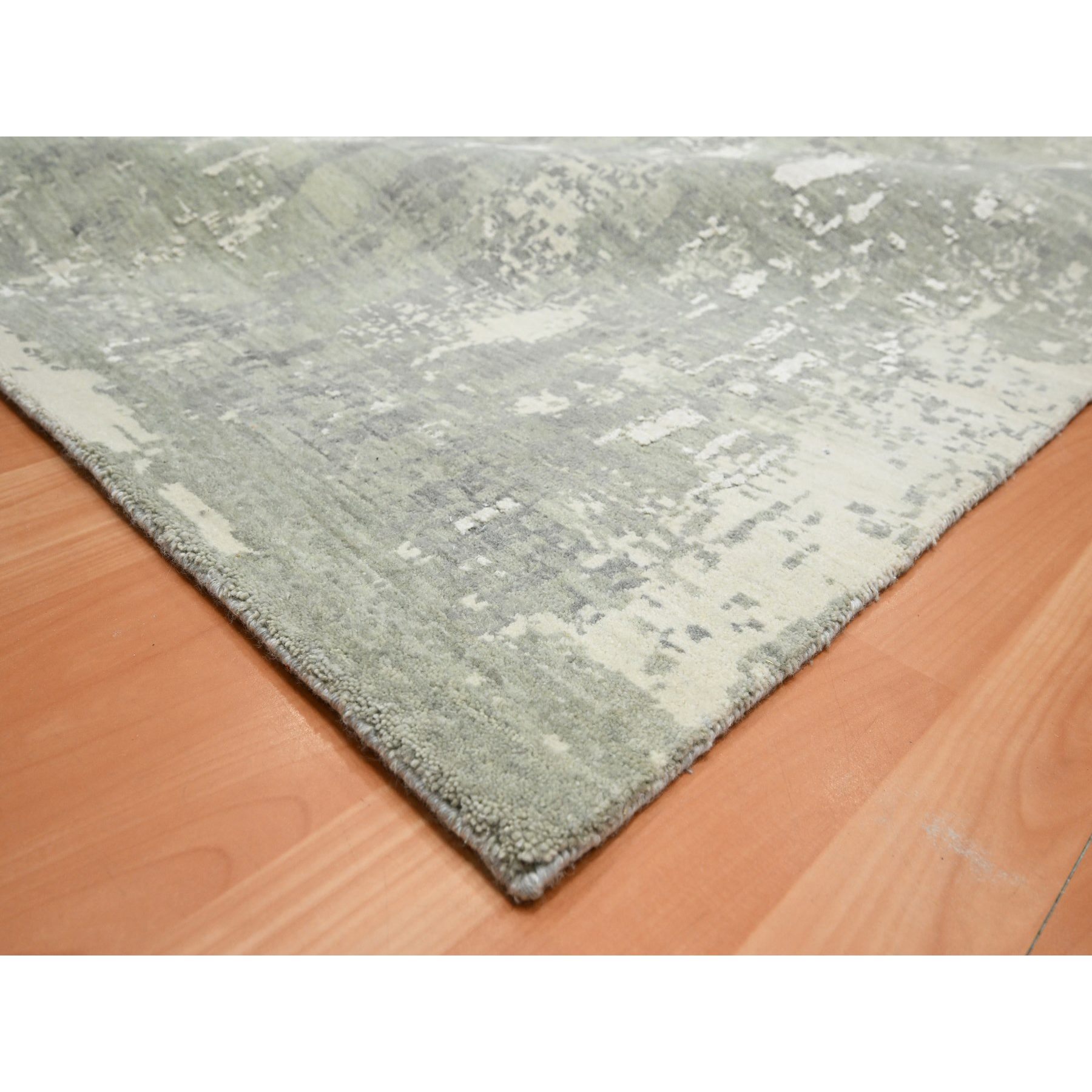 Modern-and-Contemporary-Hand-Knotted-Rug-378365