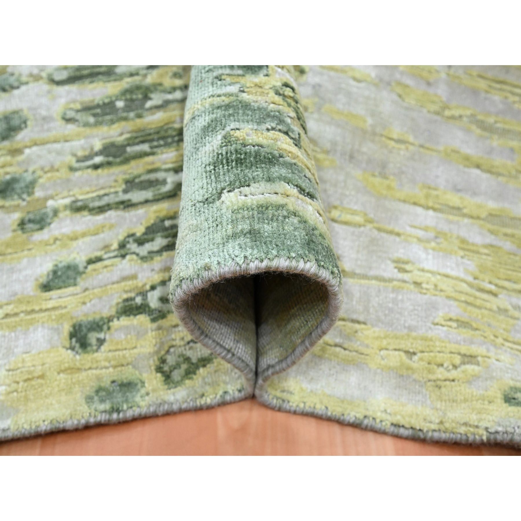 Modern-and-Contemporary-Hand-Knotted-Rug-379165
