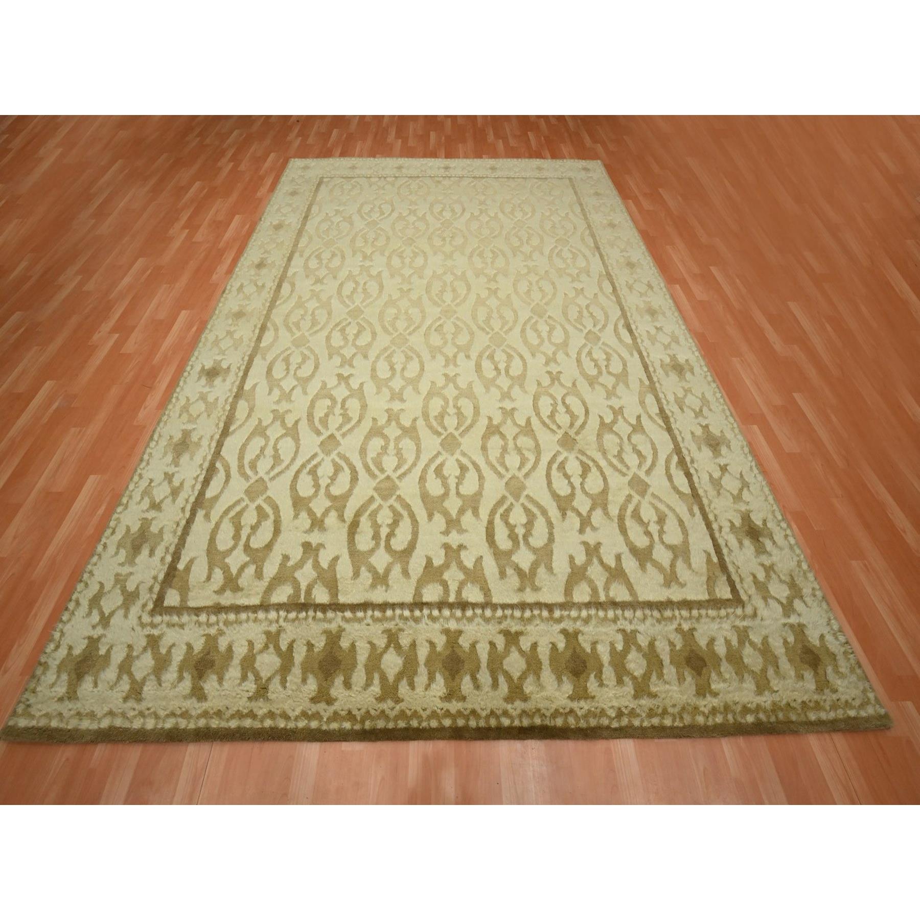 Modern-and-Contemporary-Hand-Knotted-Rug-379355