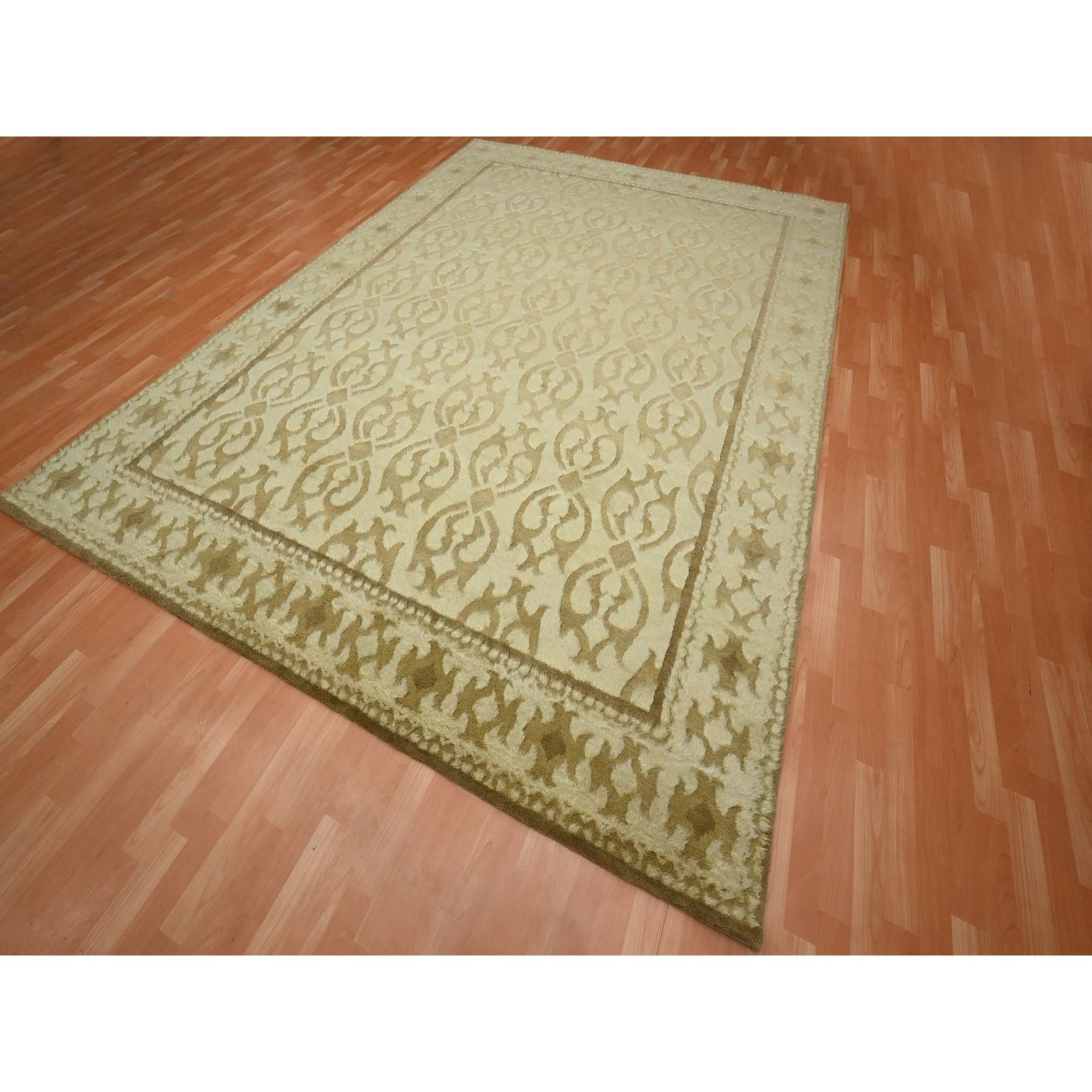 Modern-and-Contemporary-Hand-Knotted-Rug-379355