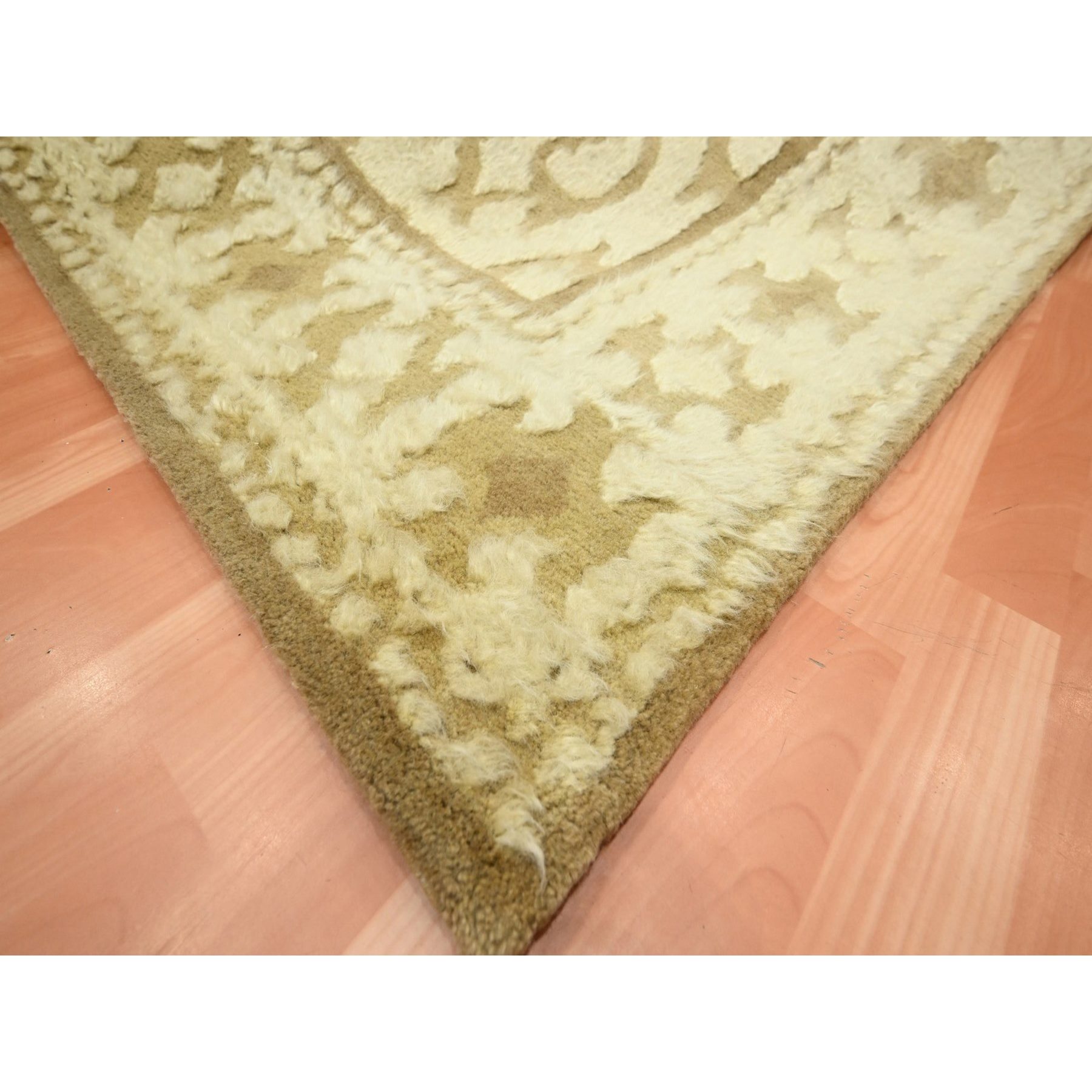Modern-and-Contemporary-Hand-Knotted-Rug-379355
