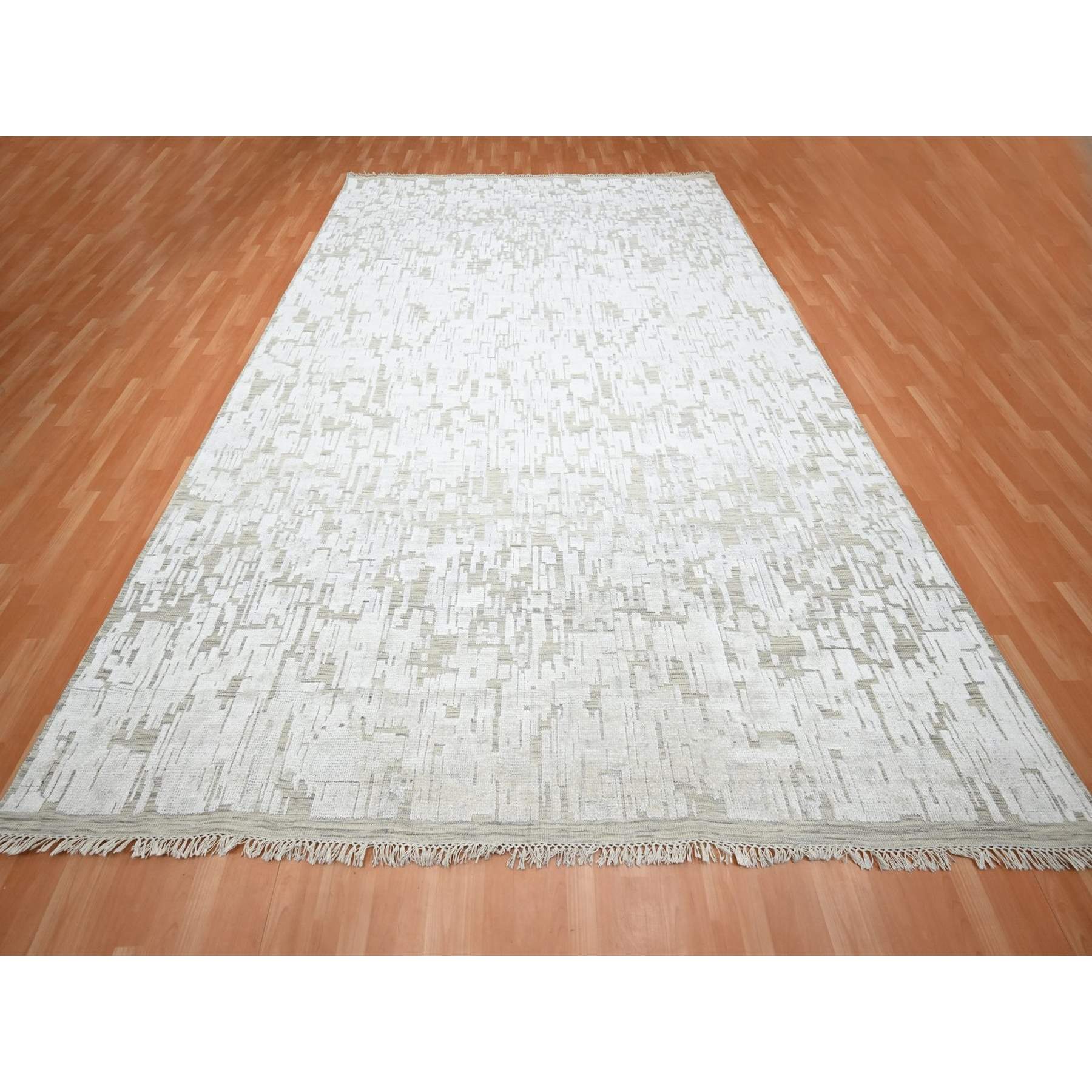 Modern-and-Contemporary-Hand-Knotted-Rug-379365