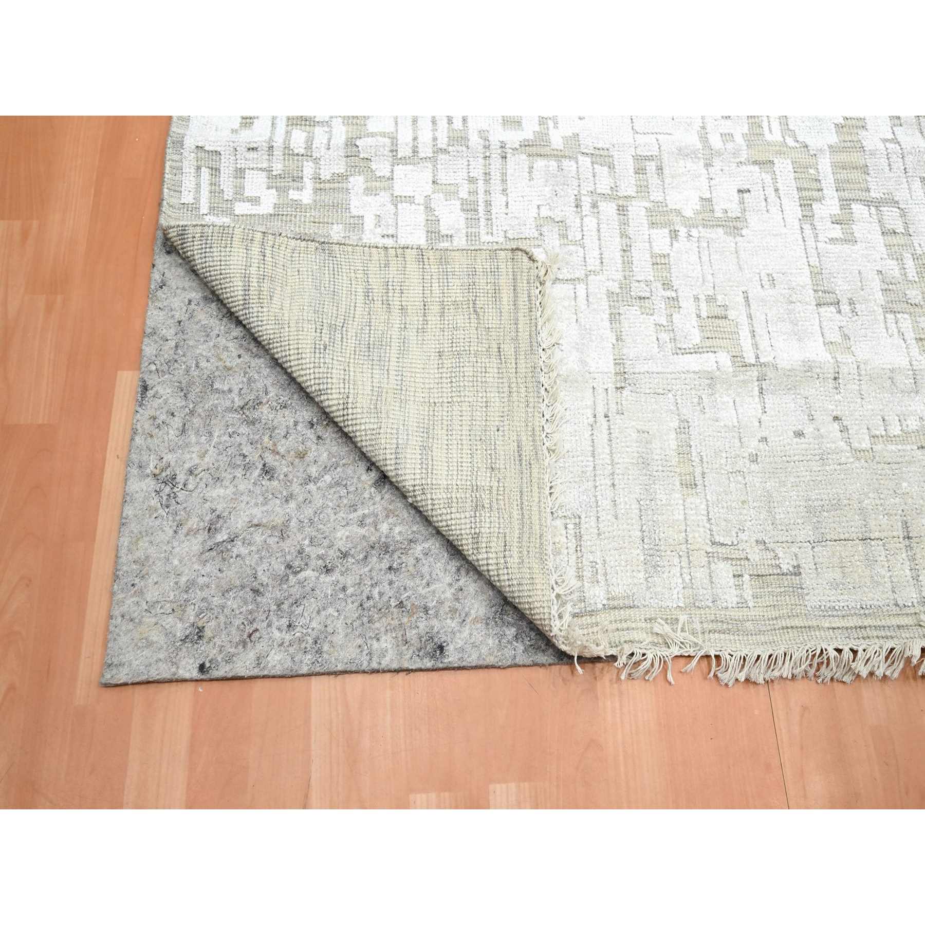 Modern-and-Contemporary-Hand-Knotted-Rug-379365