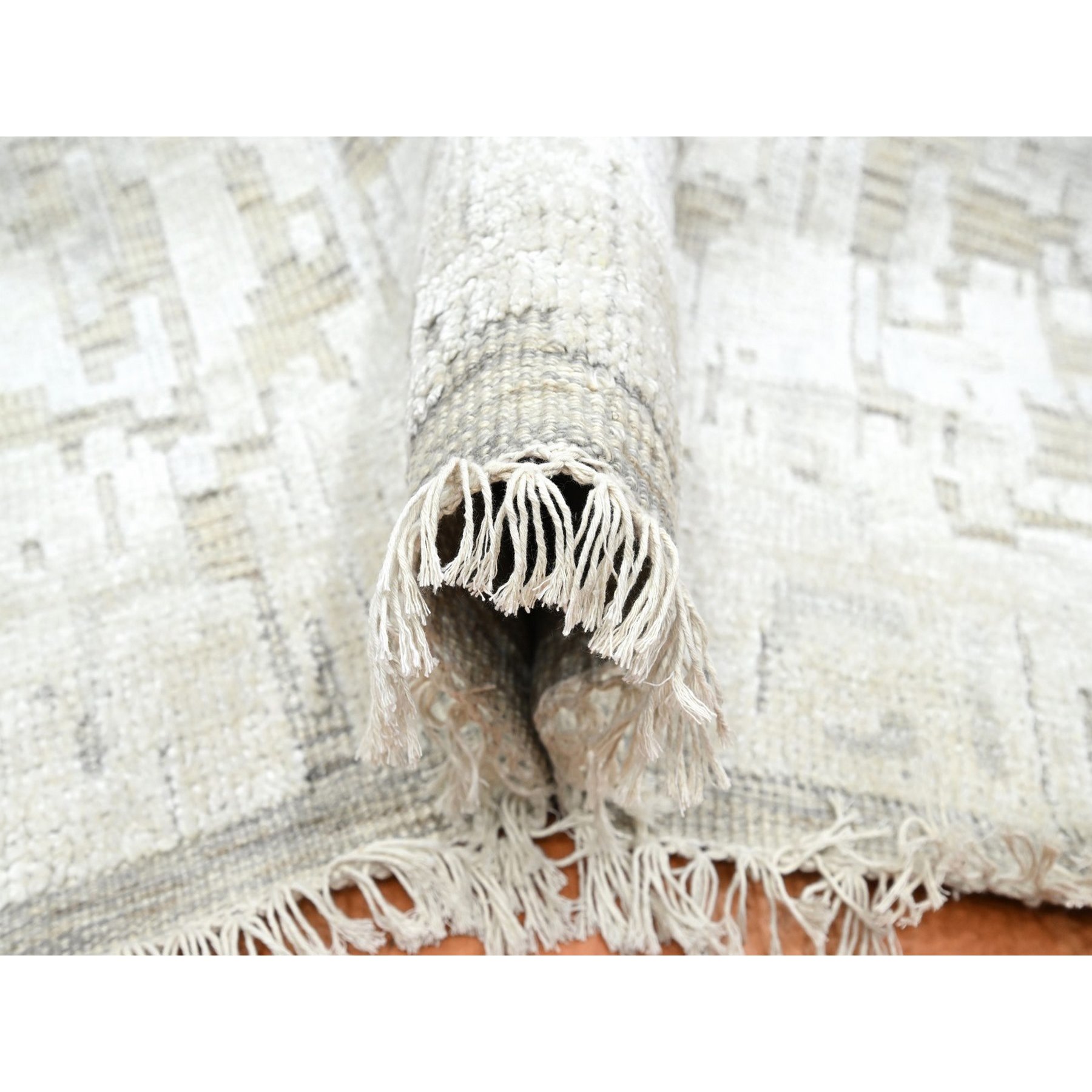 Modern-and-Contemporary-Hand-Knotted-Rug-379370