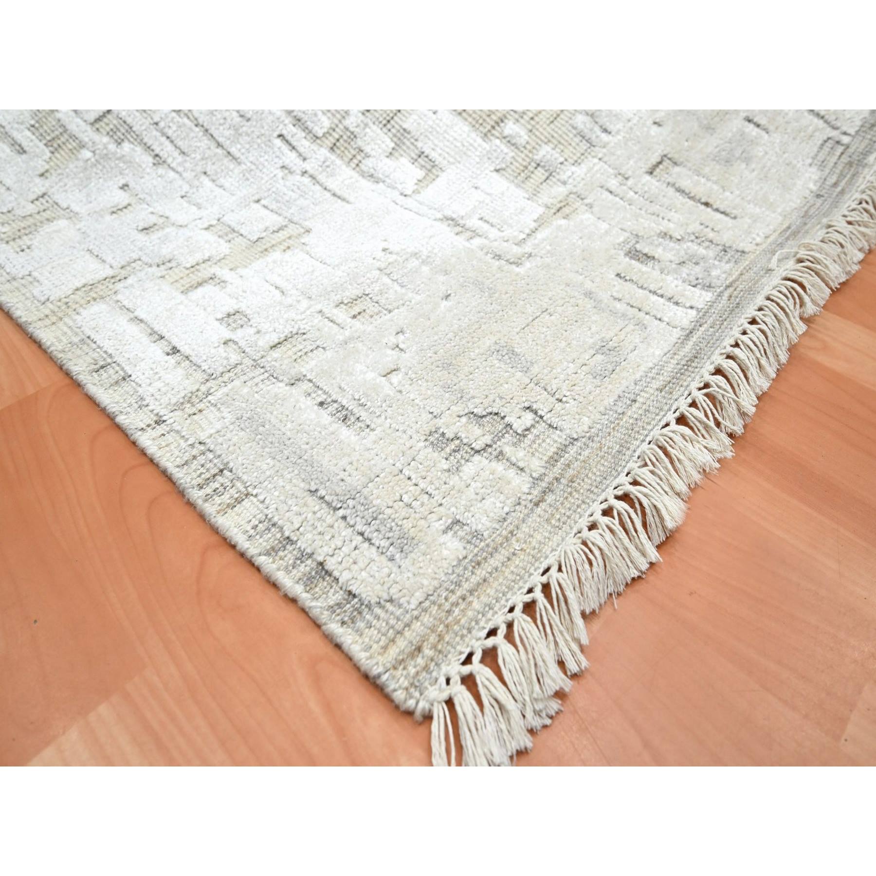 Modern-and-Contemporary-Hand-Knotted-Rug-379370