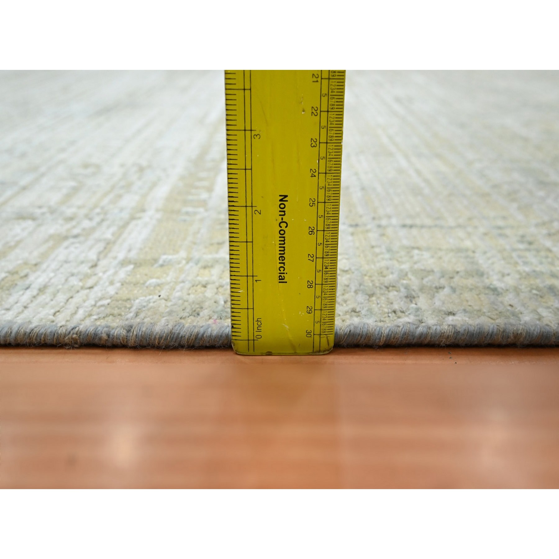 Modern-and-Contemporary-Hand-Knotted-Rug-379380