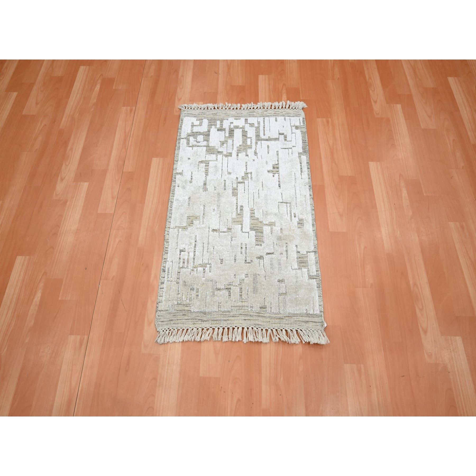 Modern-and-Contemporary-Hand-Knotted-Rug-379390