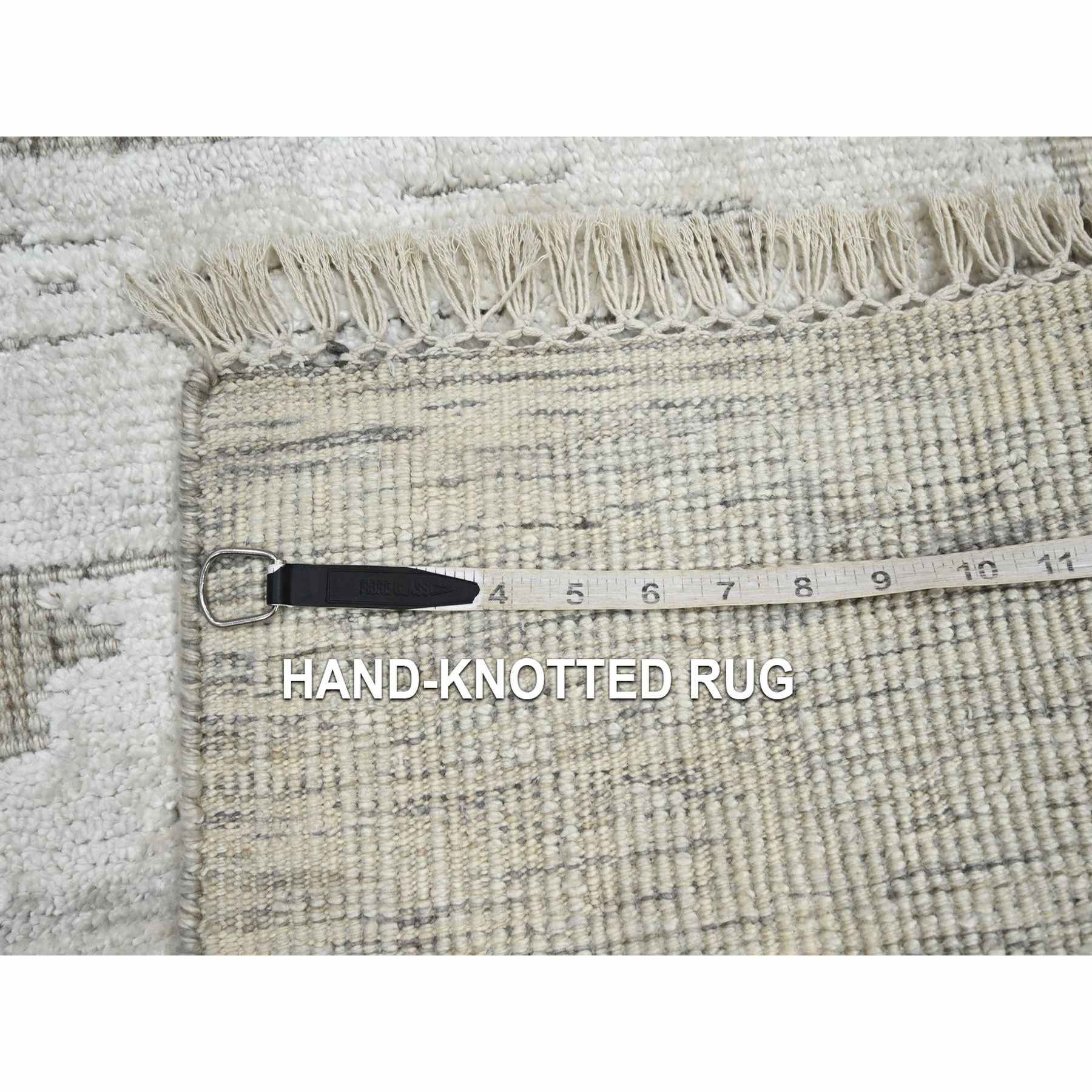 Modern-and-Contemporary-Hand-Knotted-Rug-379395