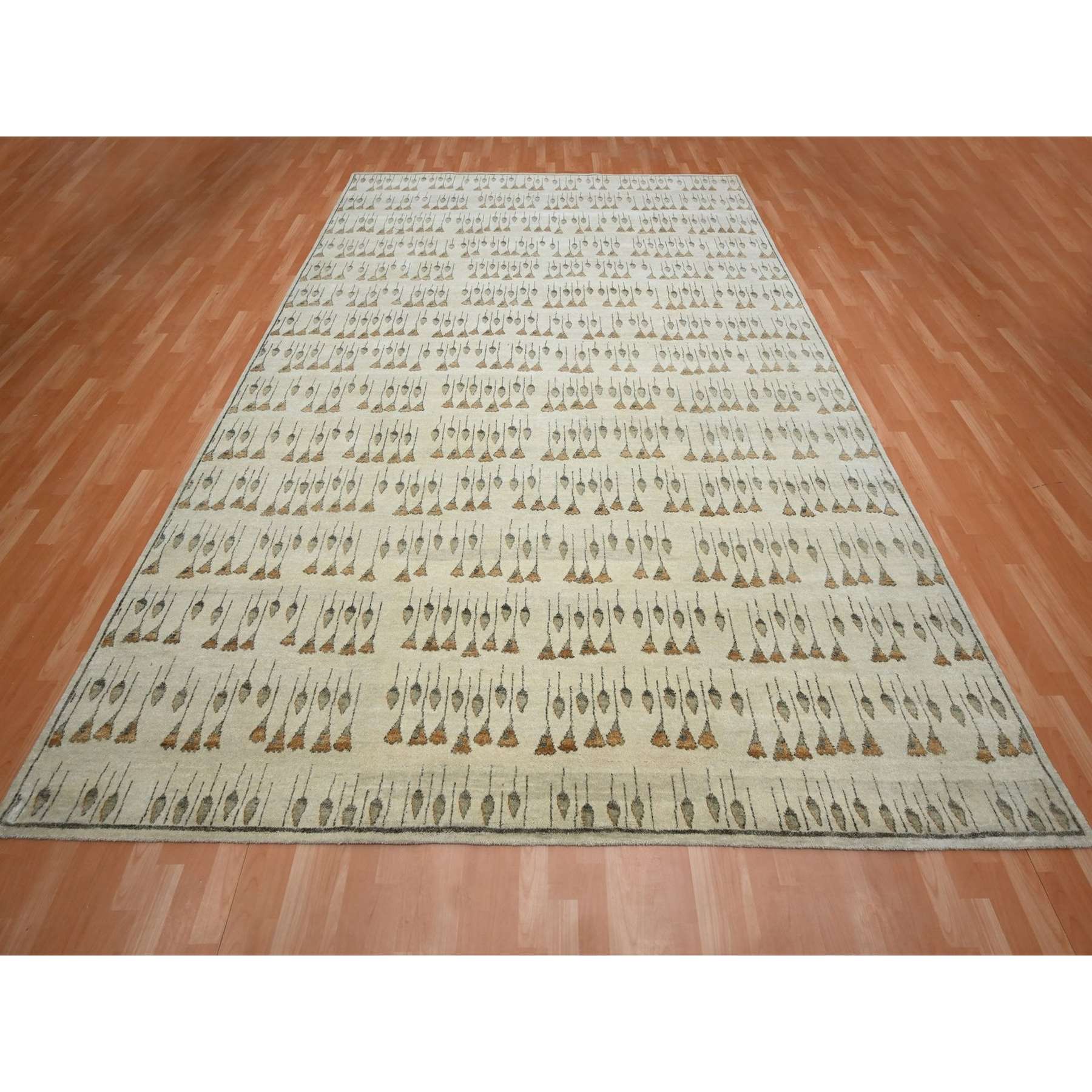 Modern-and-Contemporary-Hand-Knotted-Rug-379470