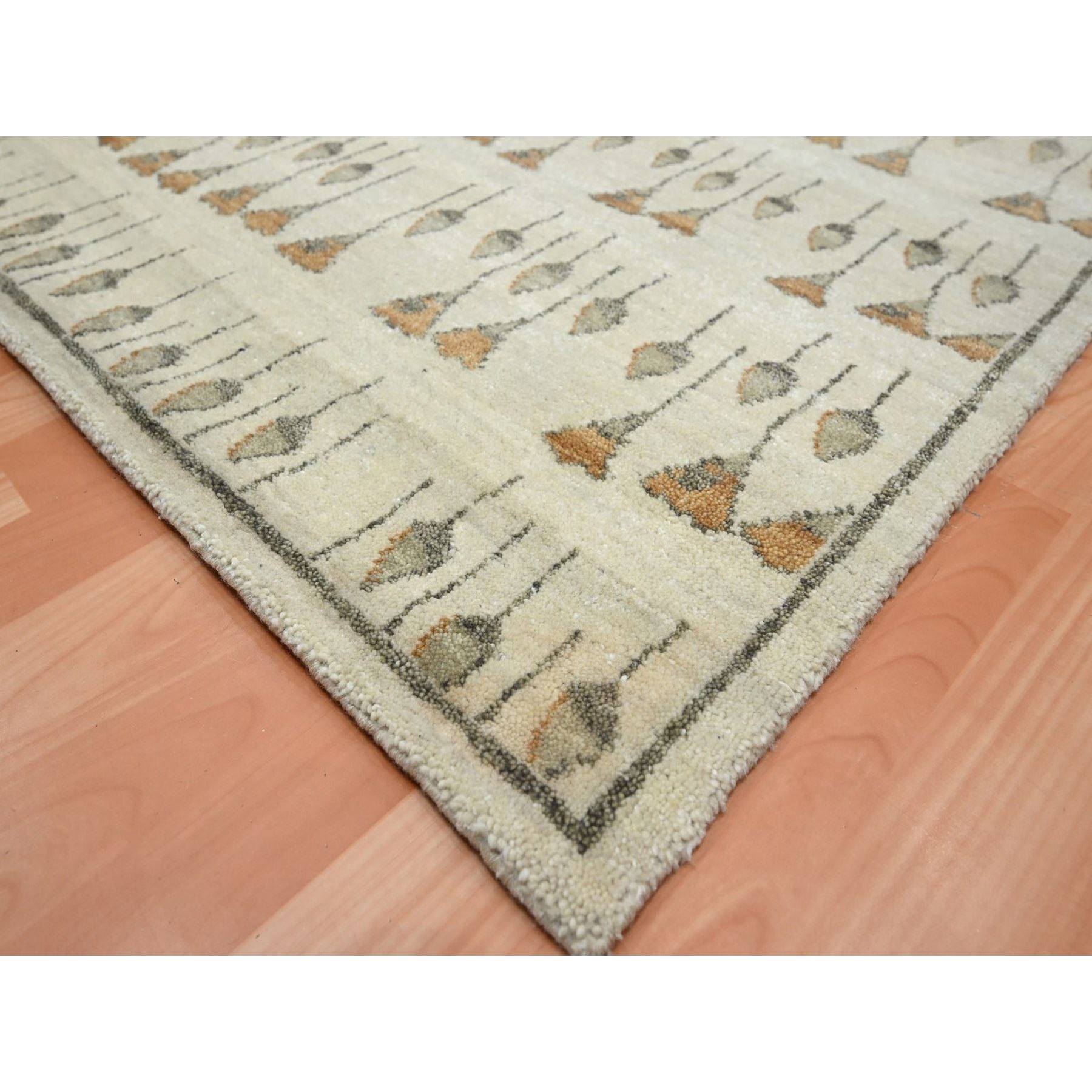 Modern-and-Contemporary-Hand-Knotted-Rug-379470
