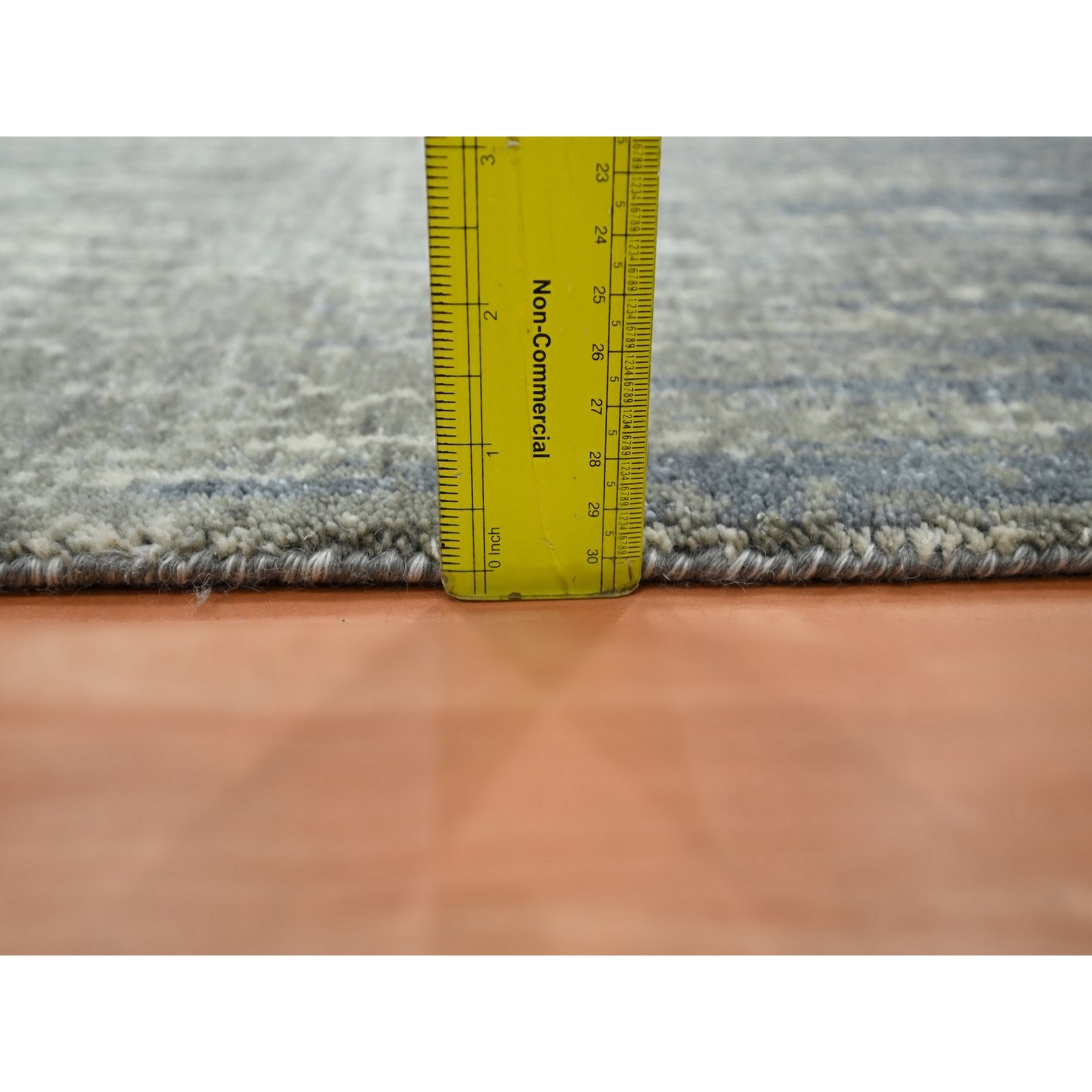 Modern-and-Contemporary-Hand-Knotted-Rug-379575