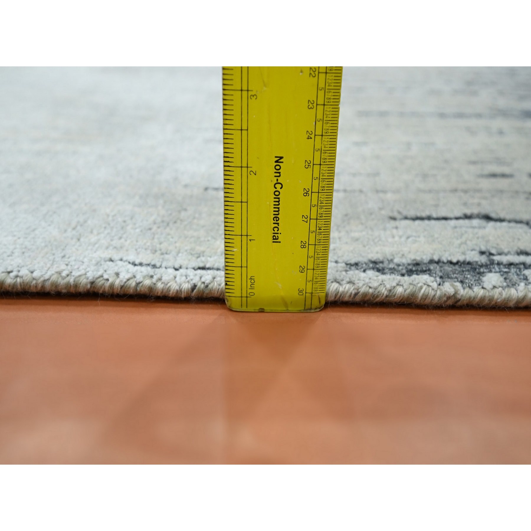 Modern-and-Contemporary-Hand-Knotted-Rug-379585