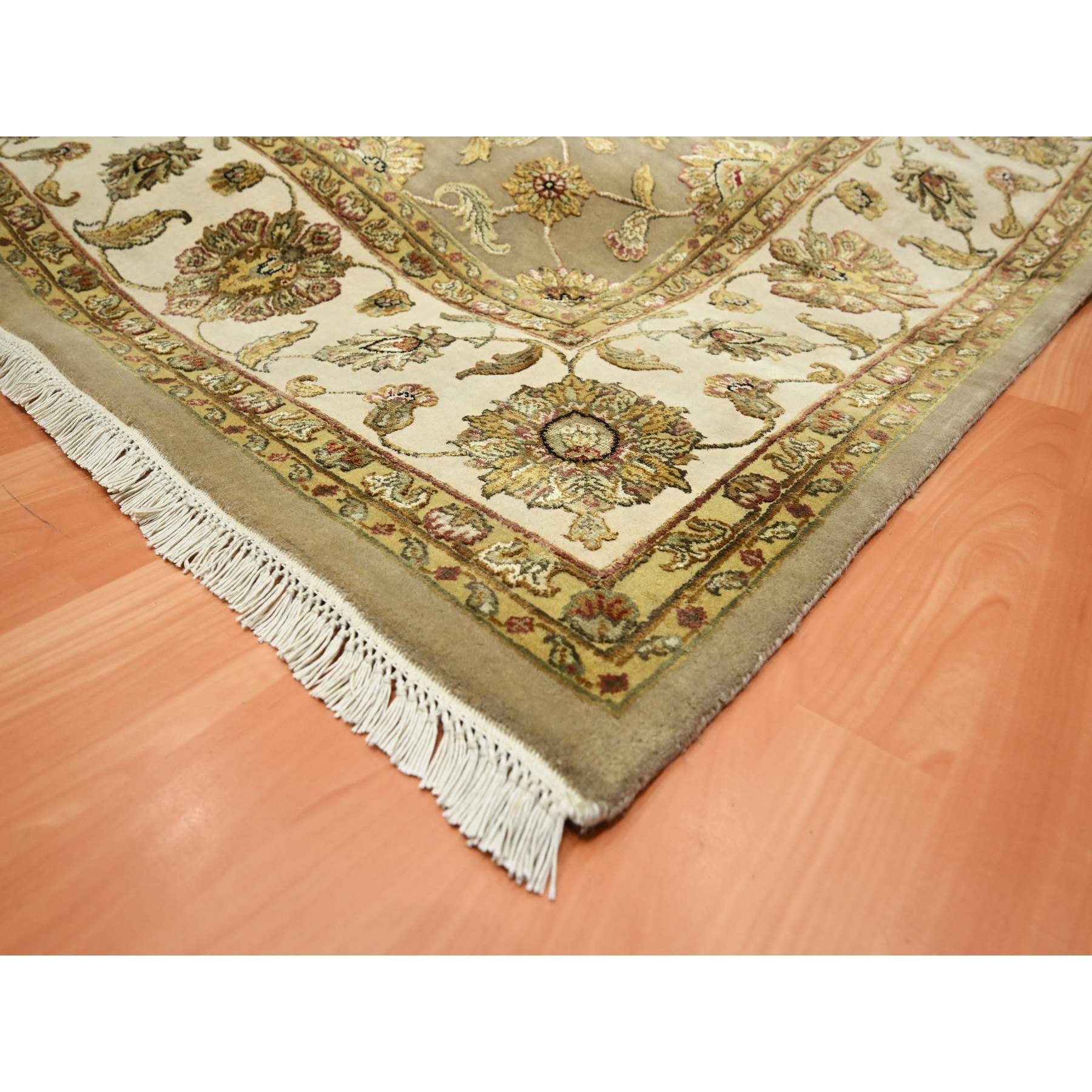 Rajasthan-Hand-Knotted-Rug-377895