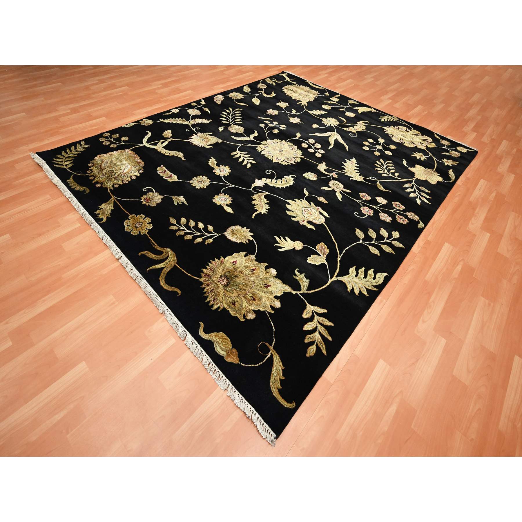 Rajasthan-Hand-Knotted-Rug-377900