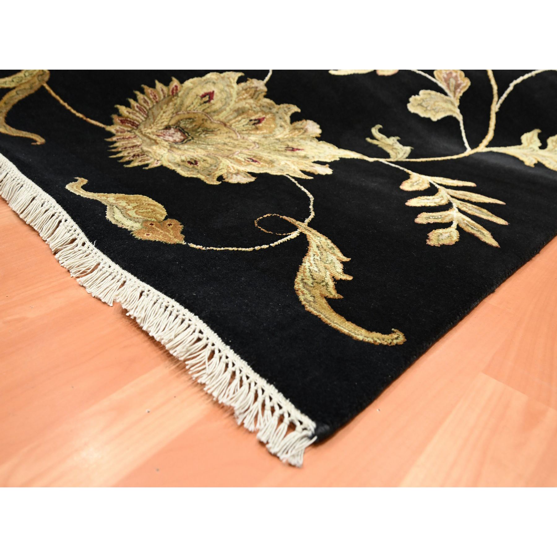 Rajasthan-Hand-Knotted-Rug-377900