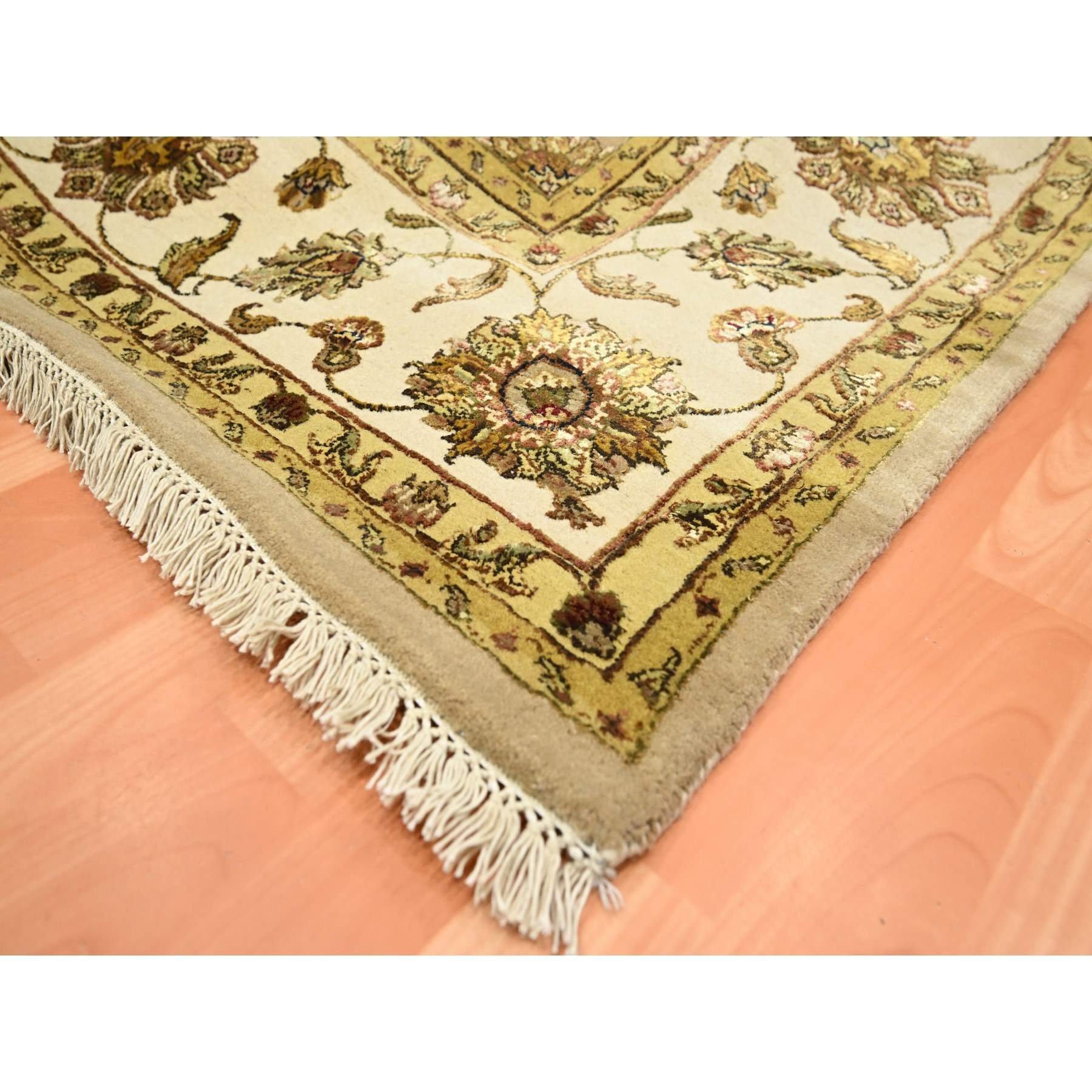 Rajasthan-Hand-Knotted-Rug-377930