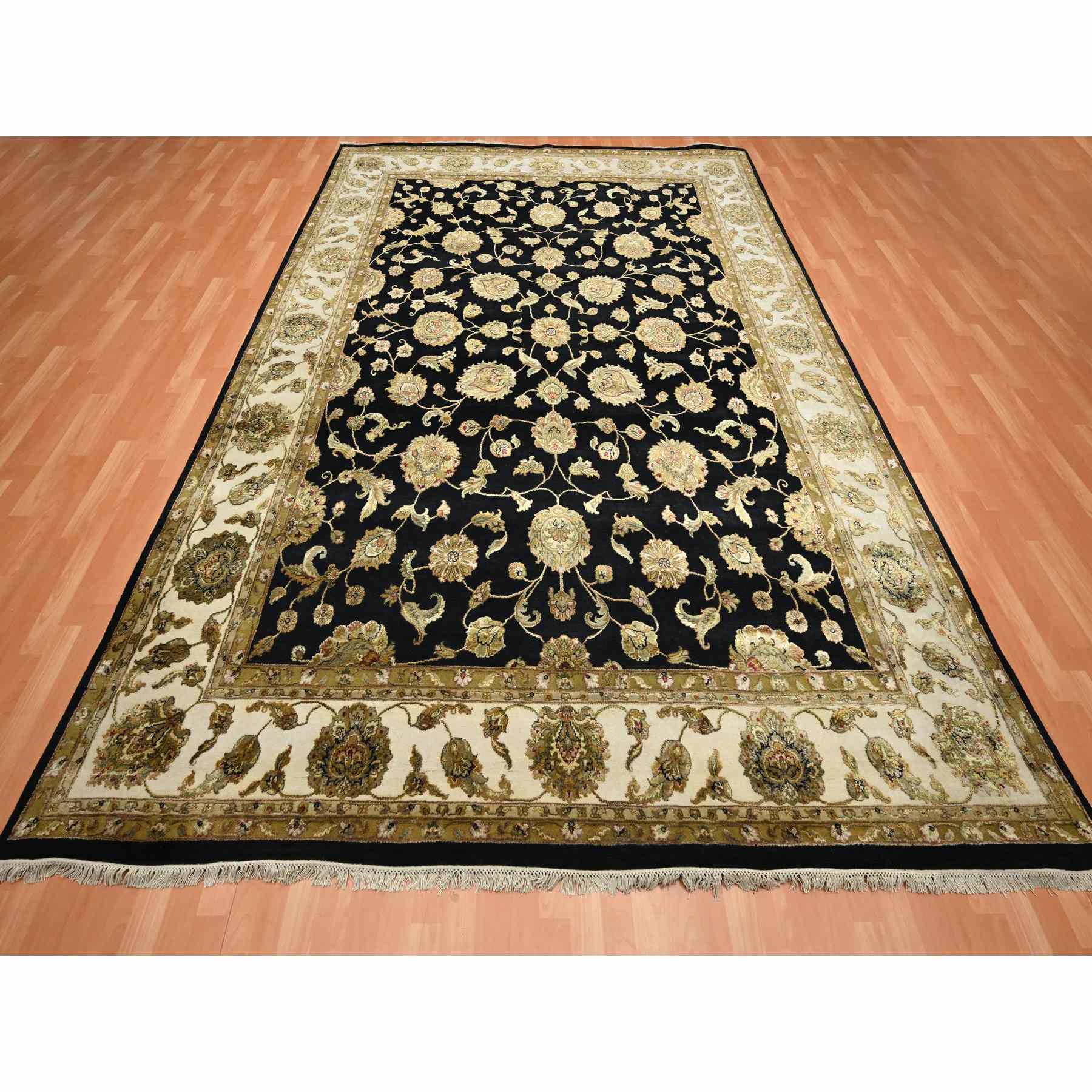 Rajasthan-Hand-Knotted-Rug-377955