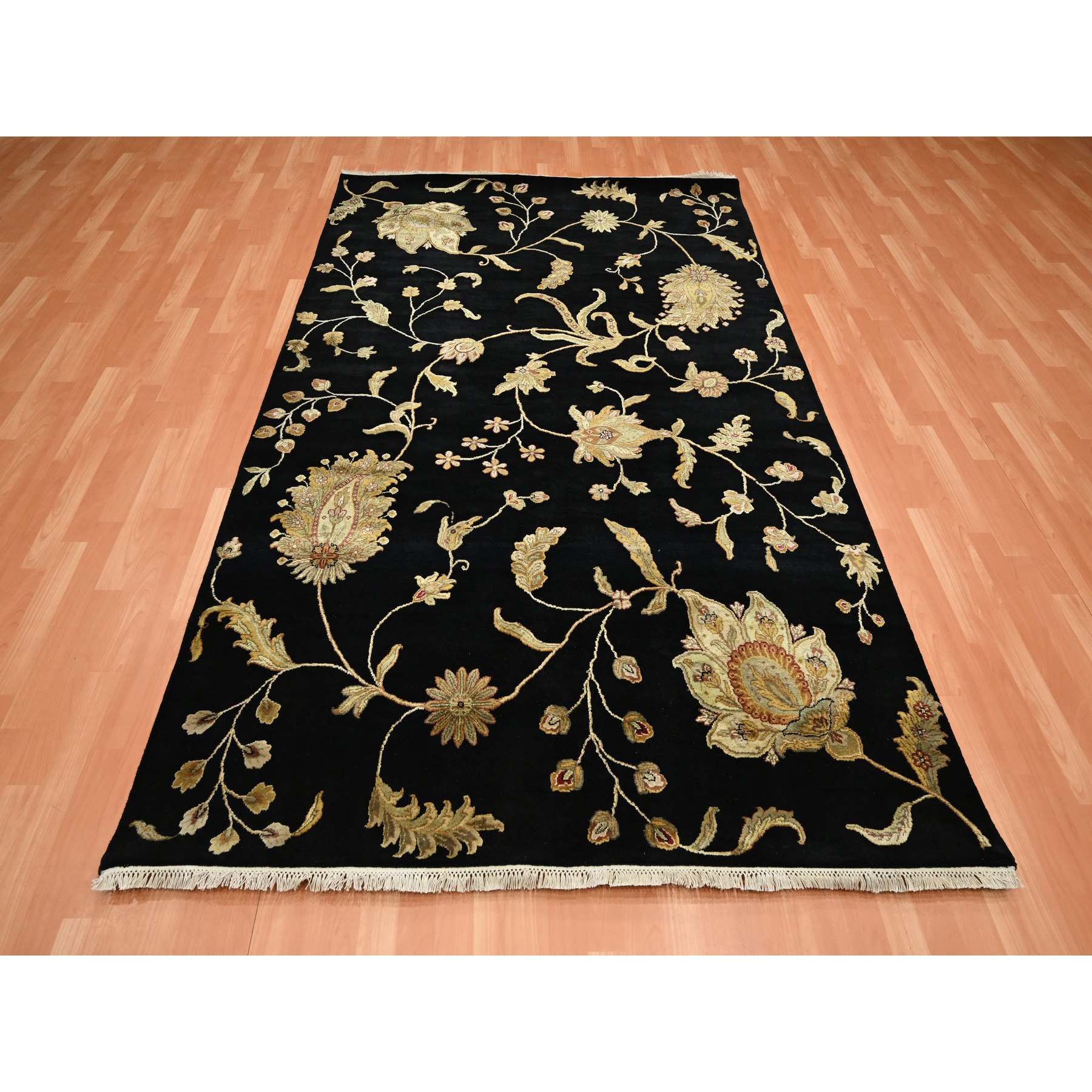 Rajasthan-Hand-Knotted-Rug-378005