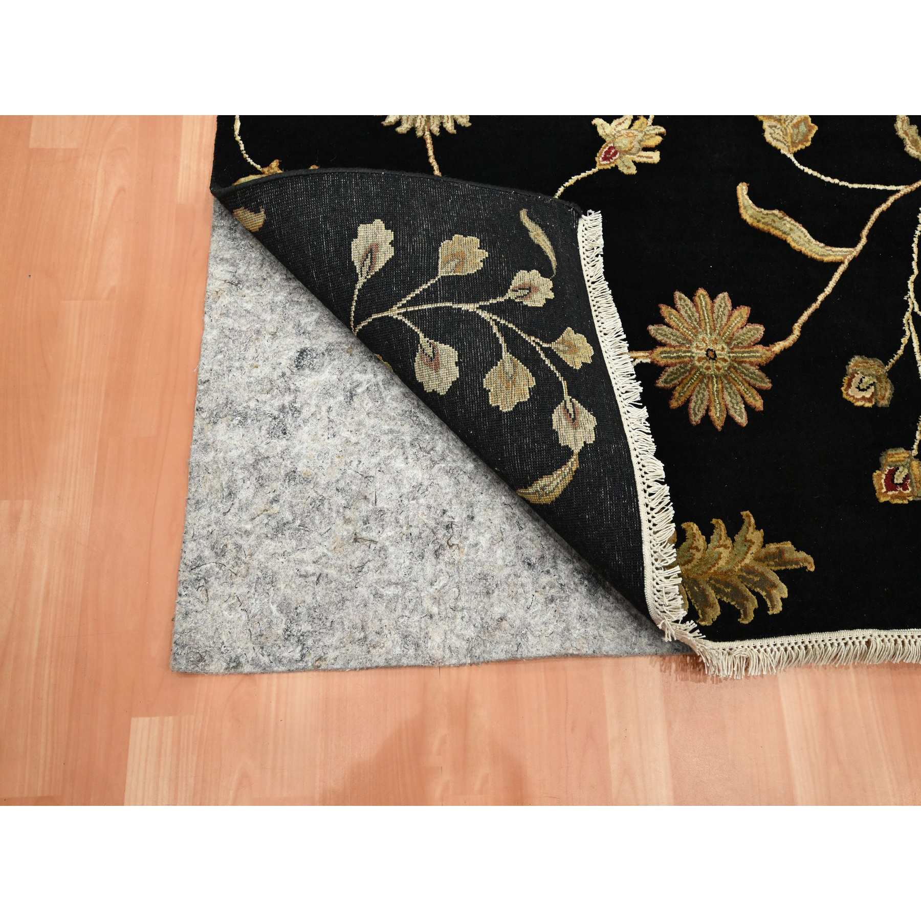 Rajasthan-Hand-Knotted-Rug-378005