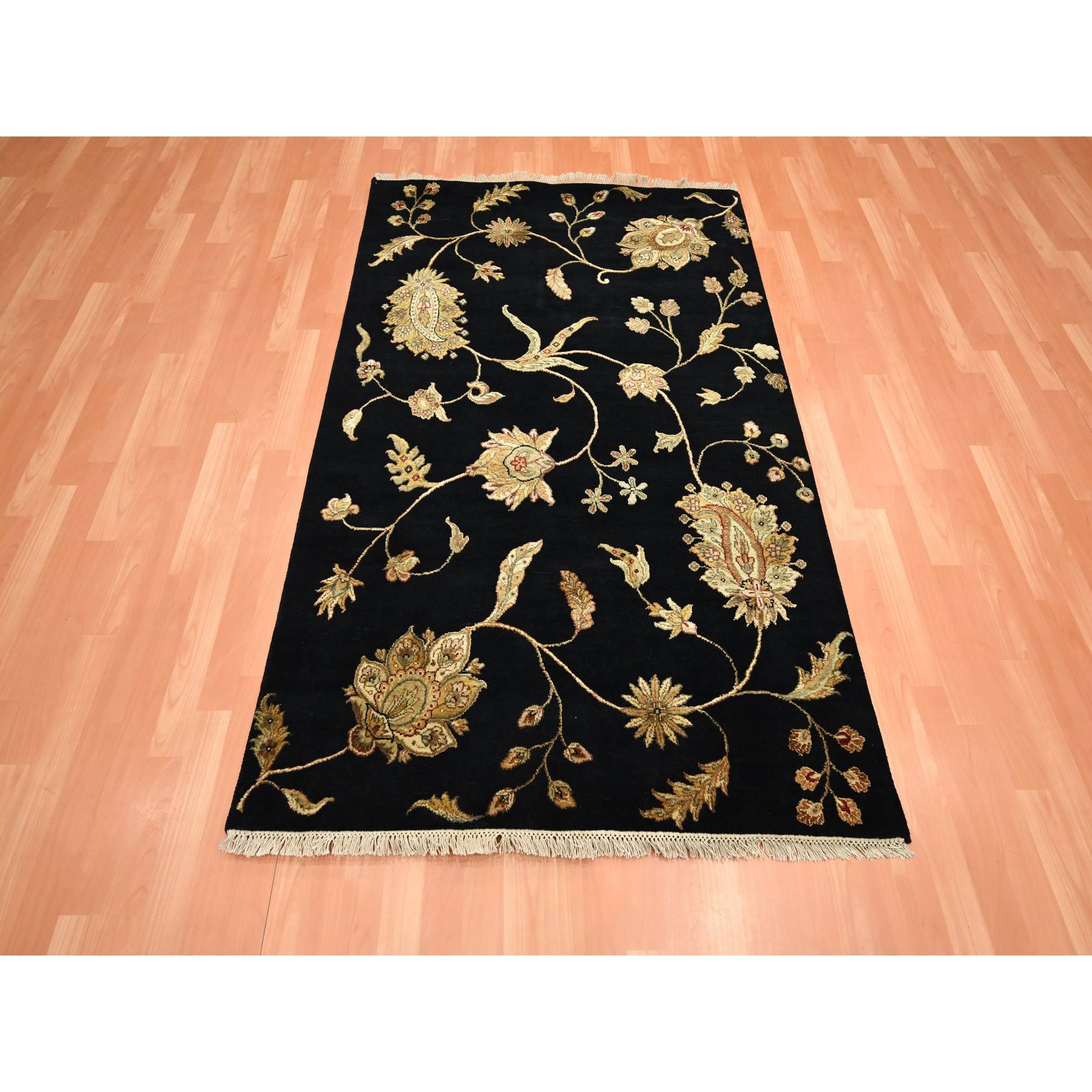 Rajasthan-Hand-Knotted-Rug-378040