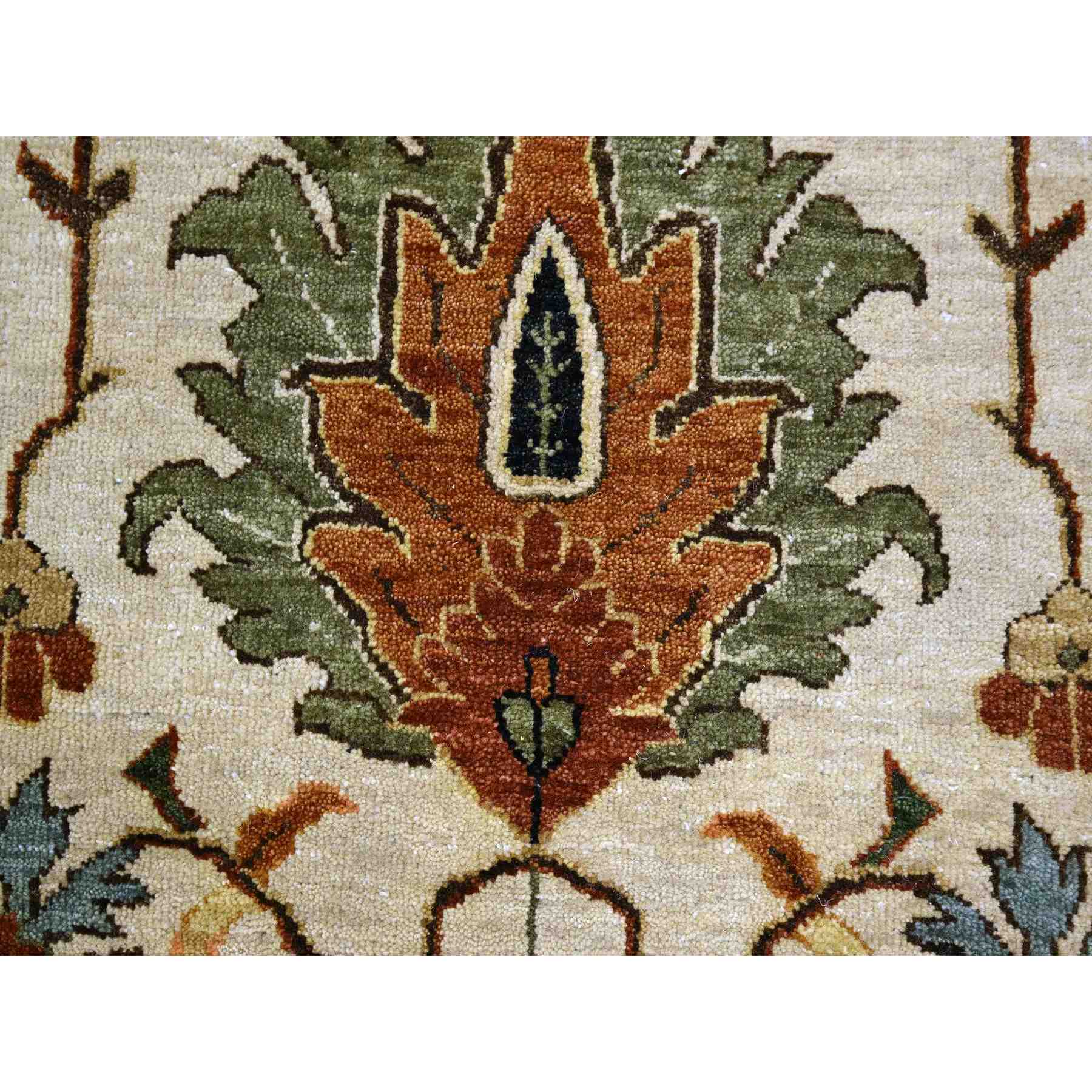 Heriz-Hand-Knotted-Rug-381115