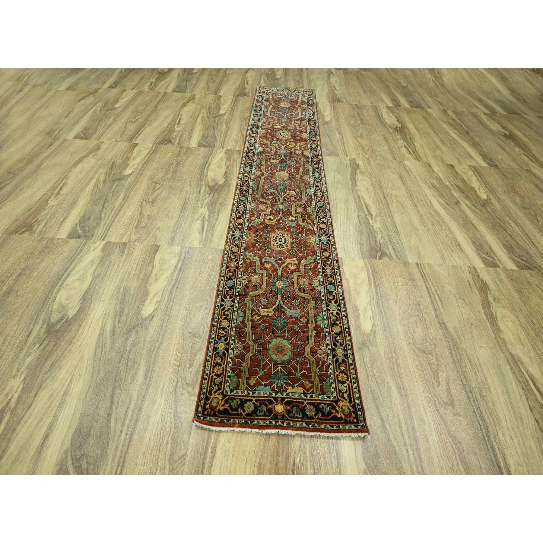 Heriz-Hand-Knotted-Rug-381175