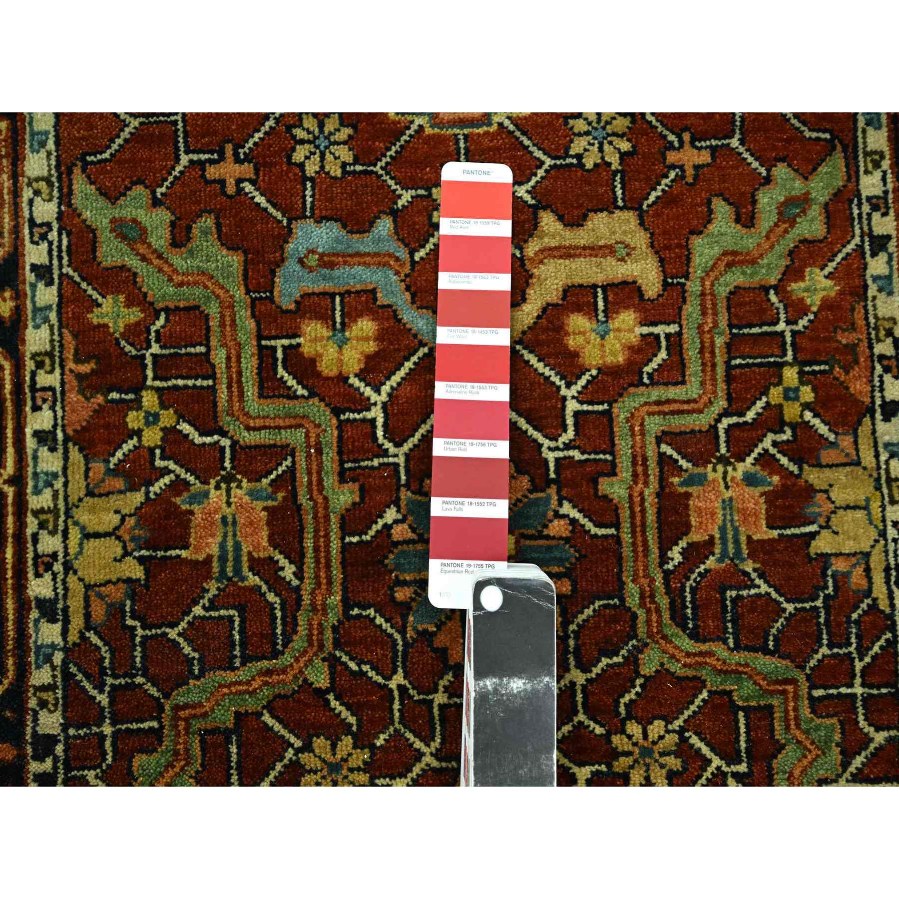 Heriz-Hand-Knotted-Rug-381175