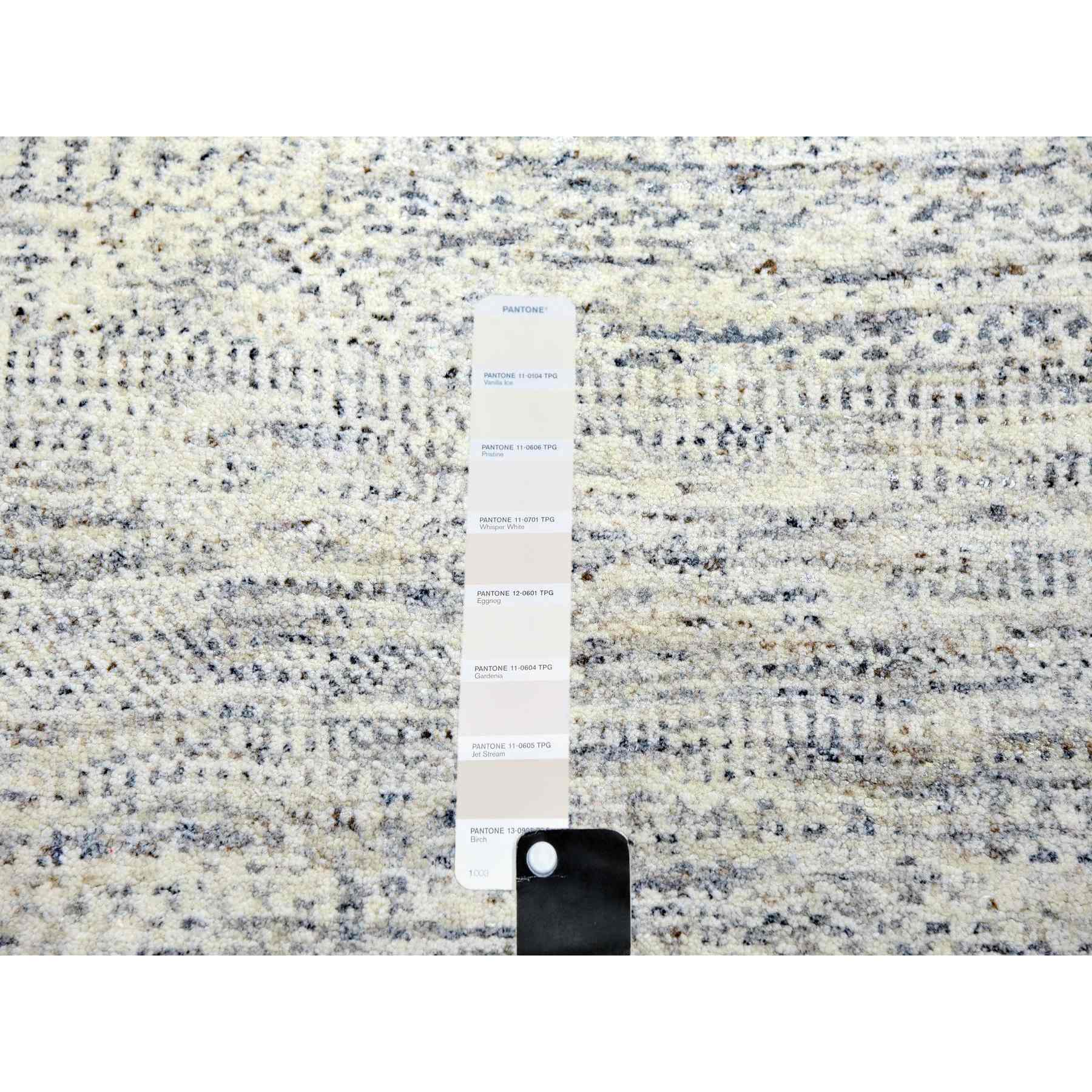 Modern-and-Contemporary-Hand-Knotted-Rug-380020