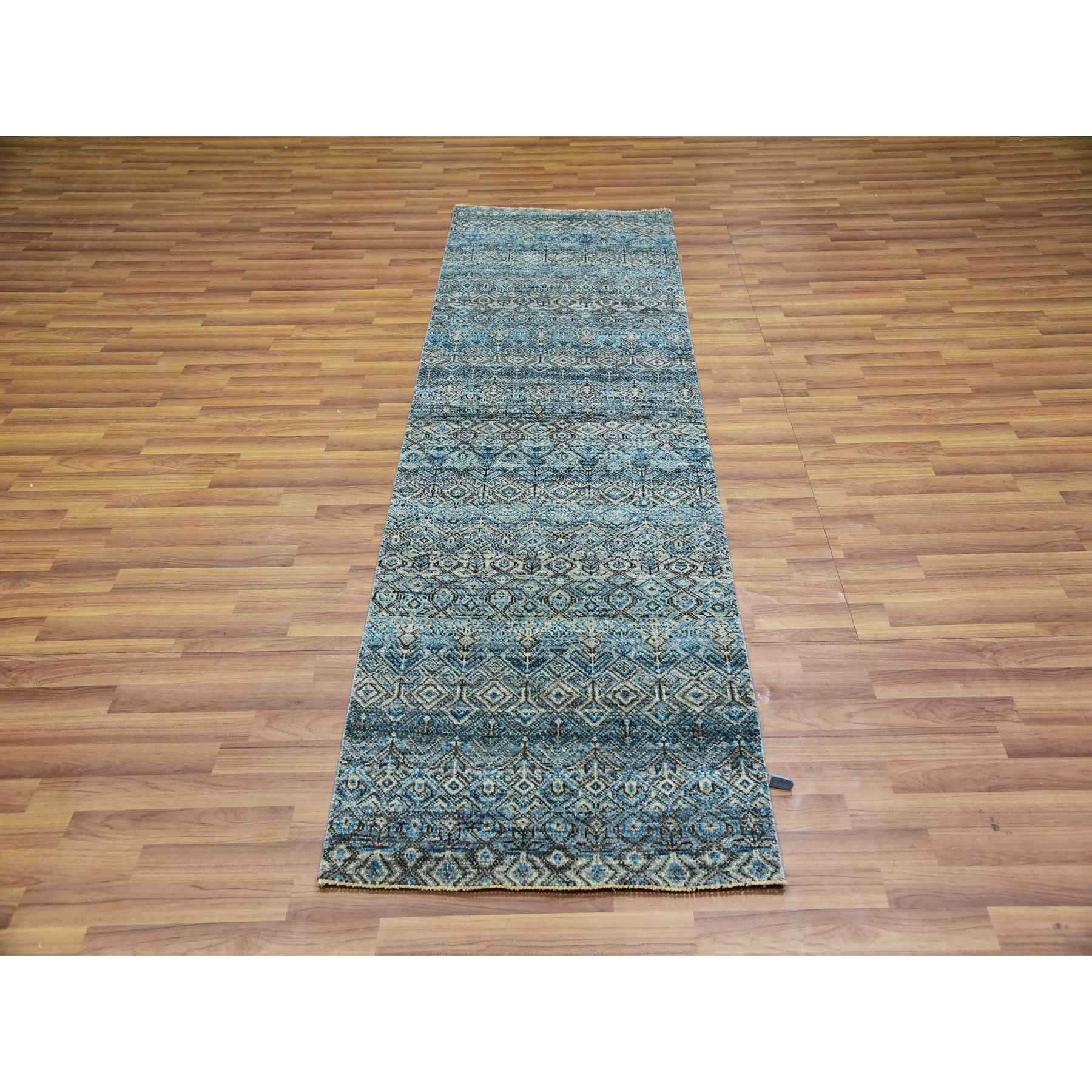 Modern-and-Contemporary-Hand-Knotted-Rug-380045