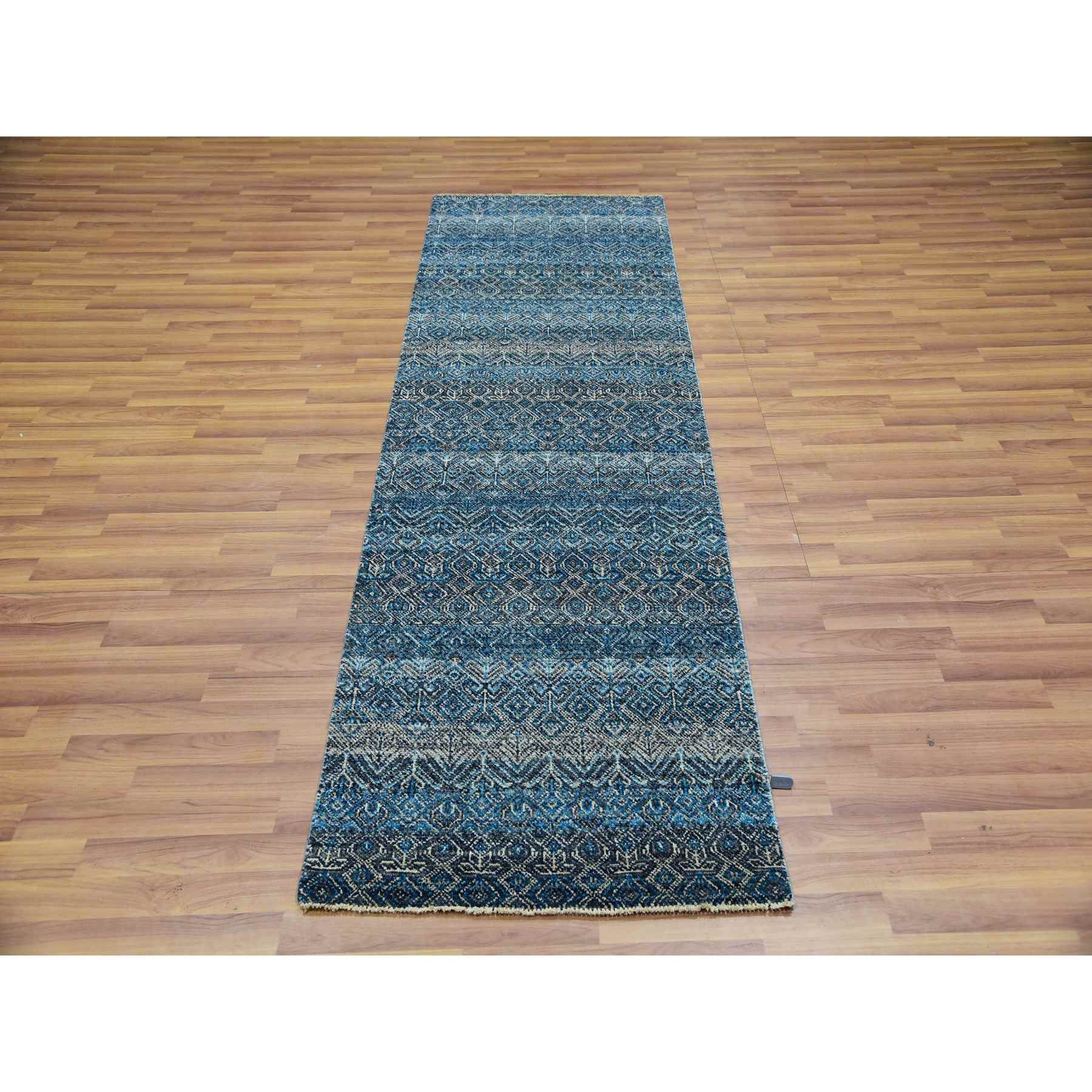 Modern-and-Contemporary-Hand-Knotted-Rug-380070