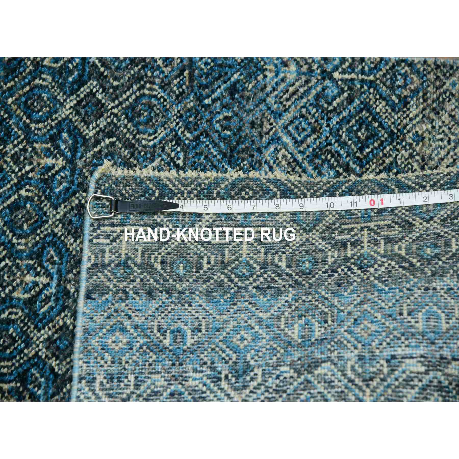 Modern-and-Contemporary-Hand-Knotted-Rug-380070