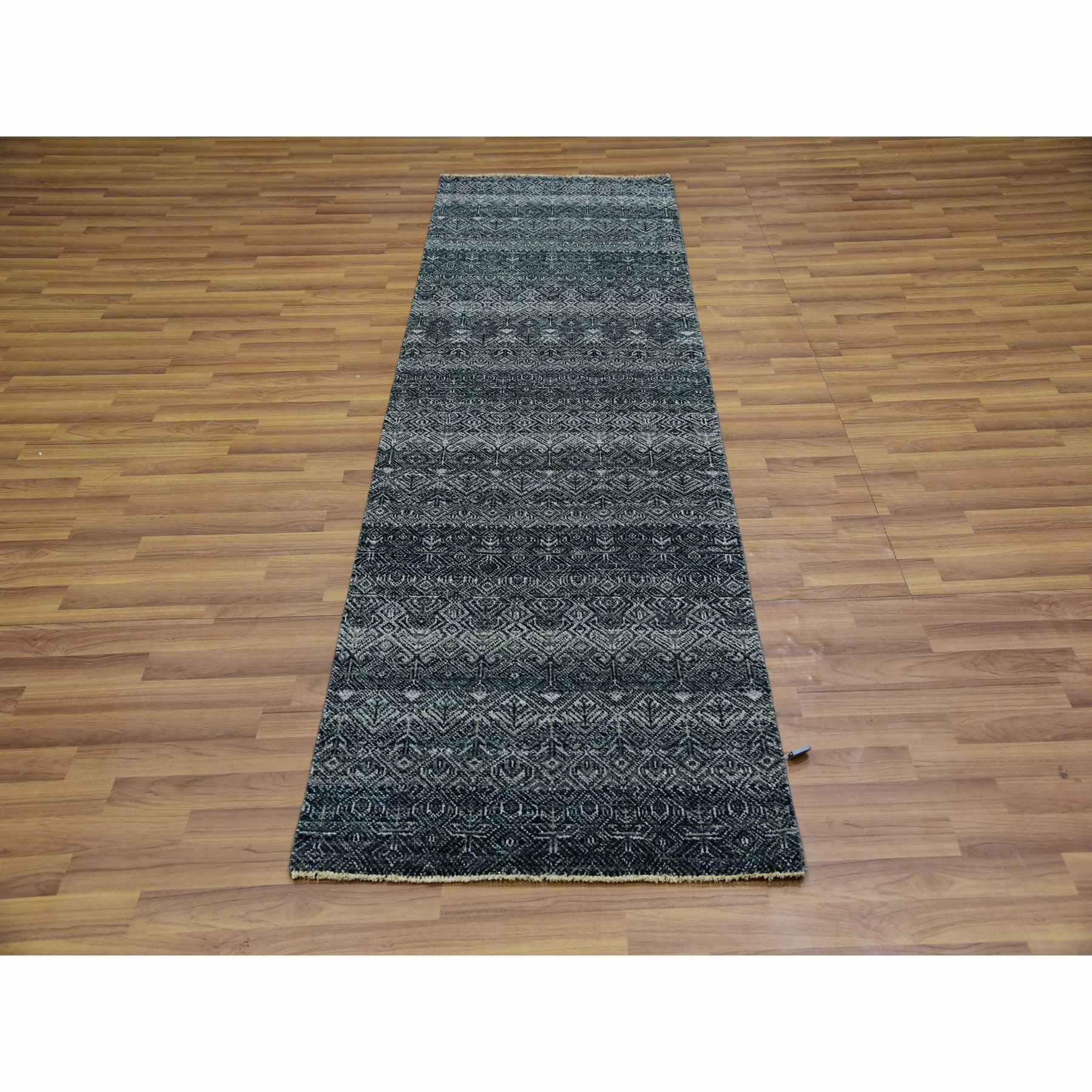 Modern-and-Contemporary-Hand-Knotted-Rug-380100