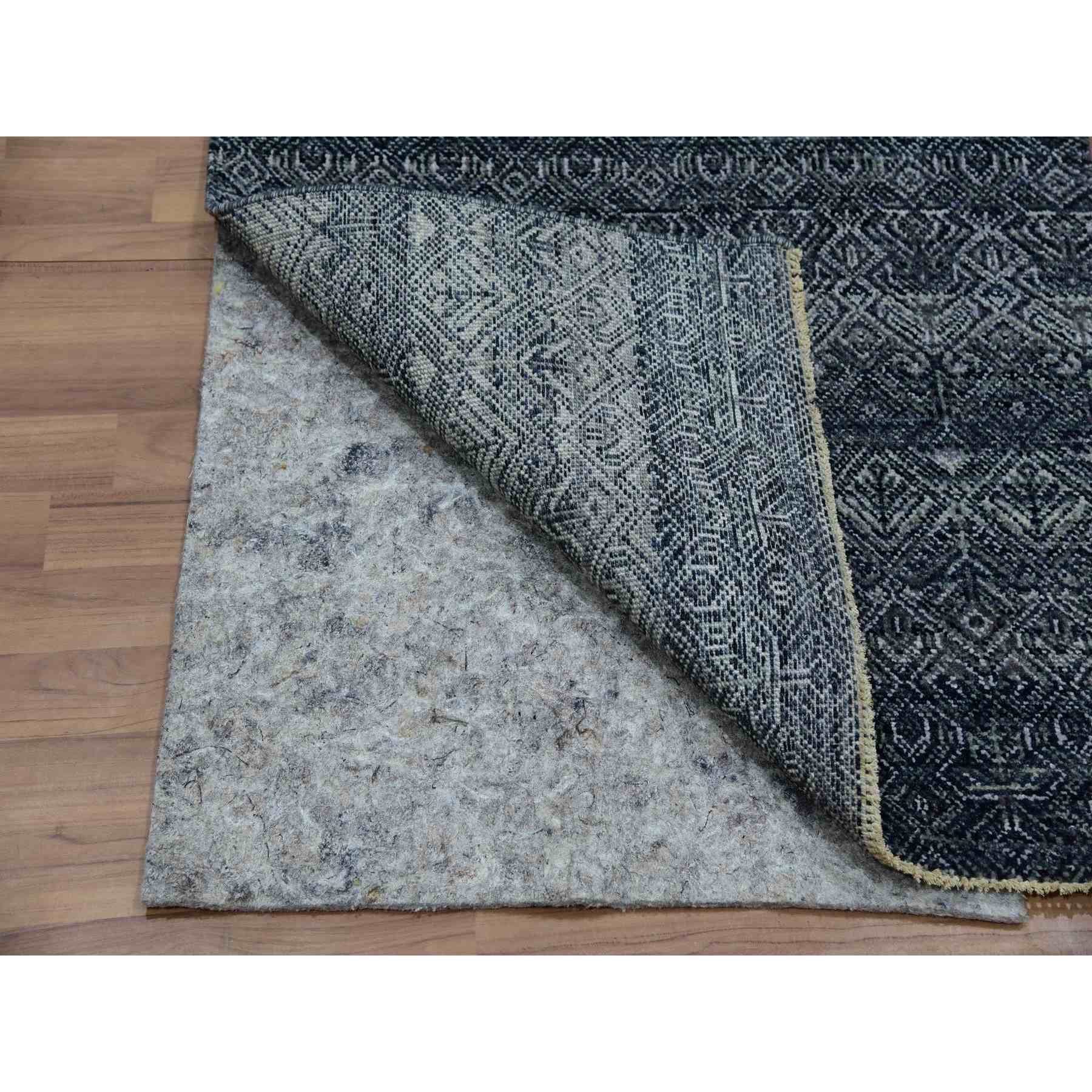 Modern-and-Contemporary-Hand-Knotted-Rug-380100