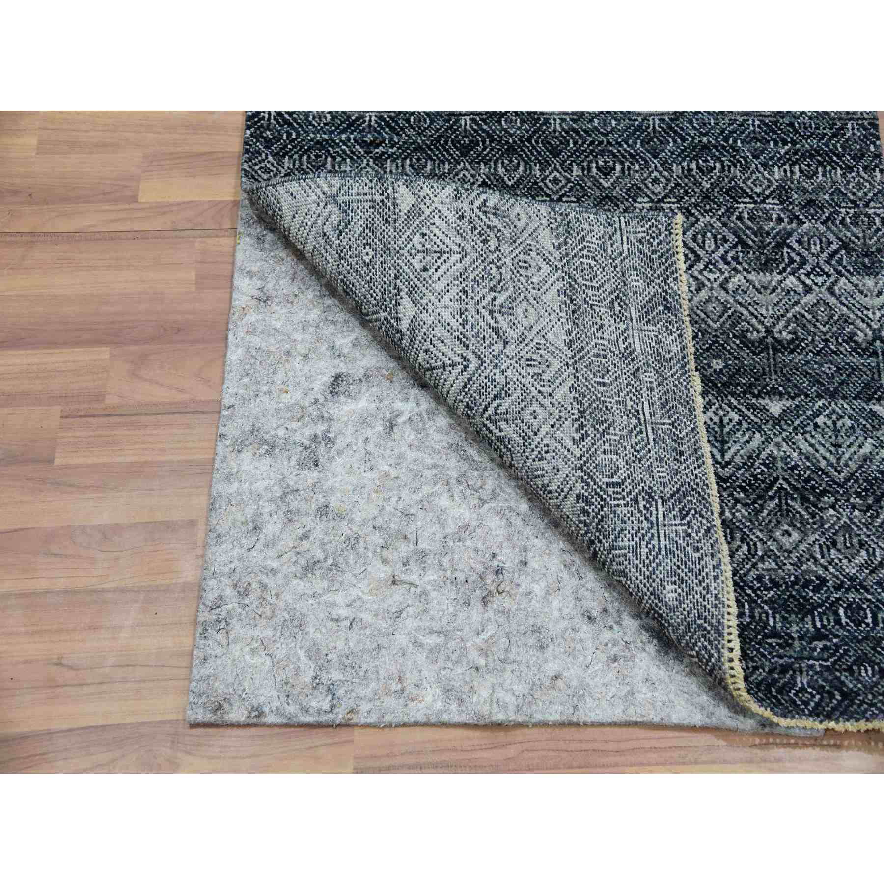 Modern-and-Contemporary-Hand-Knotted-Rug-380105