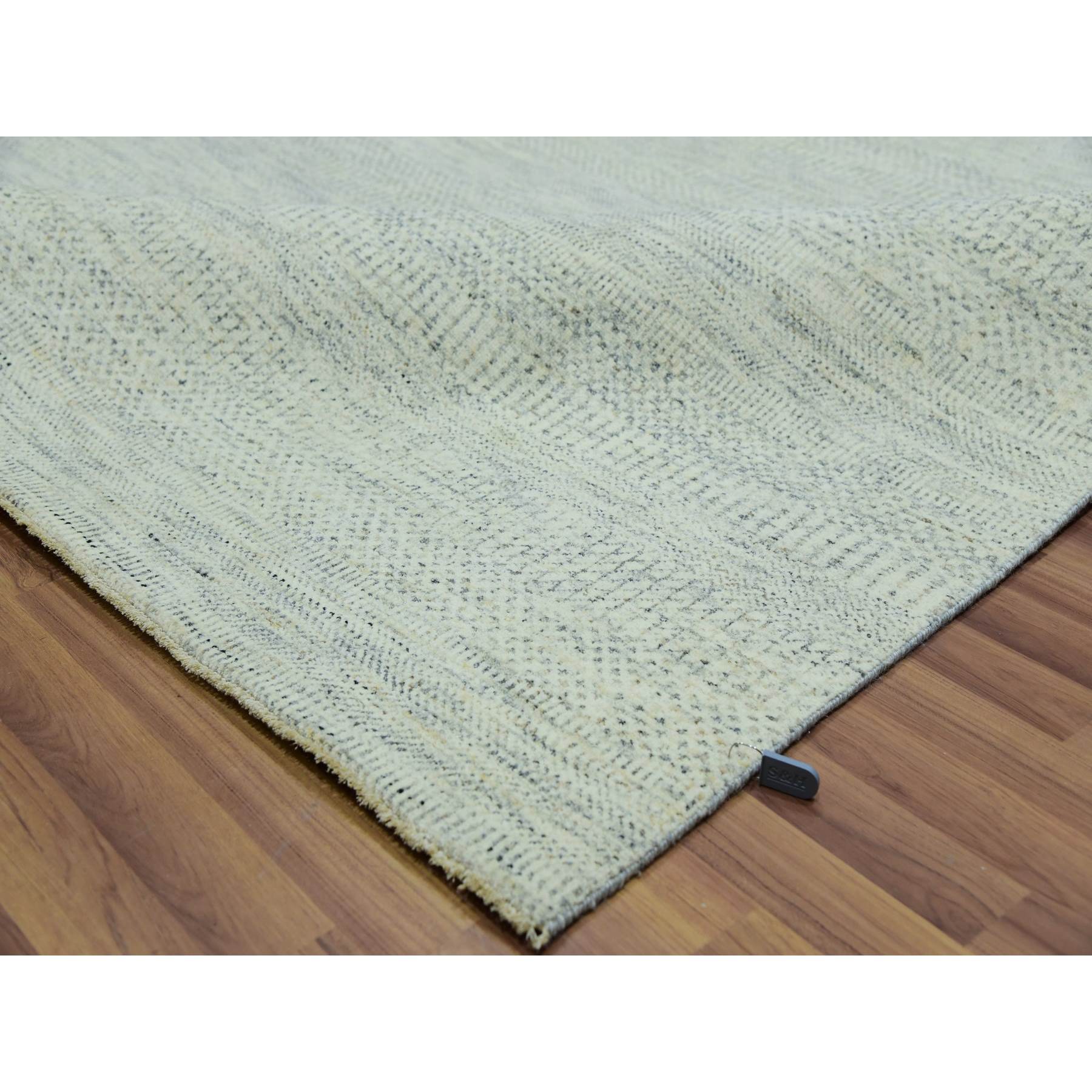 Modern-and-Contemporary-Hand-Knotted-Rug-380110