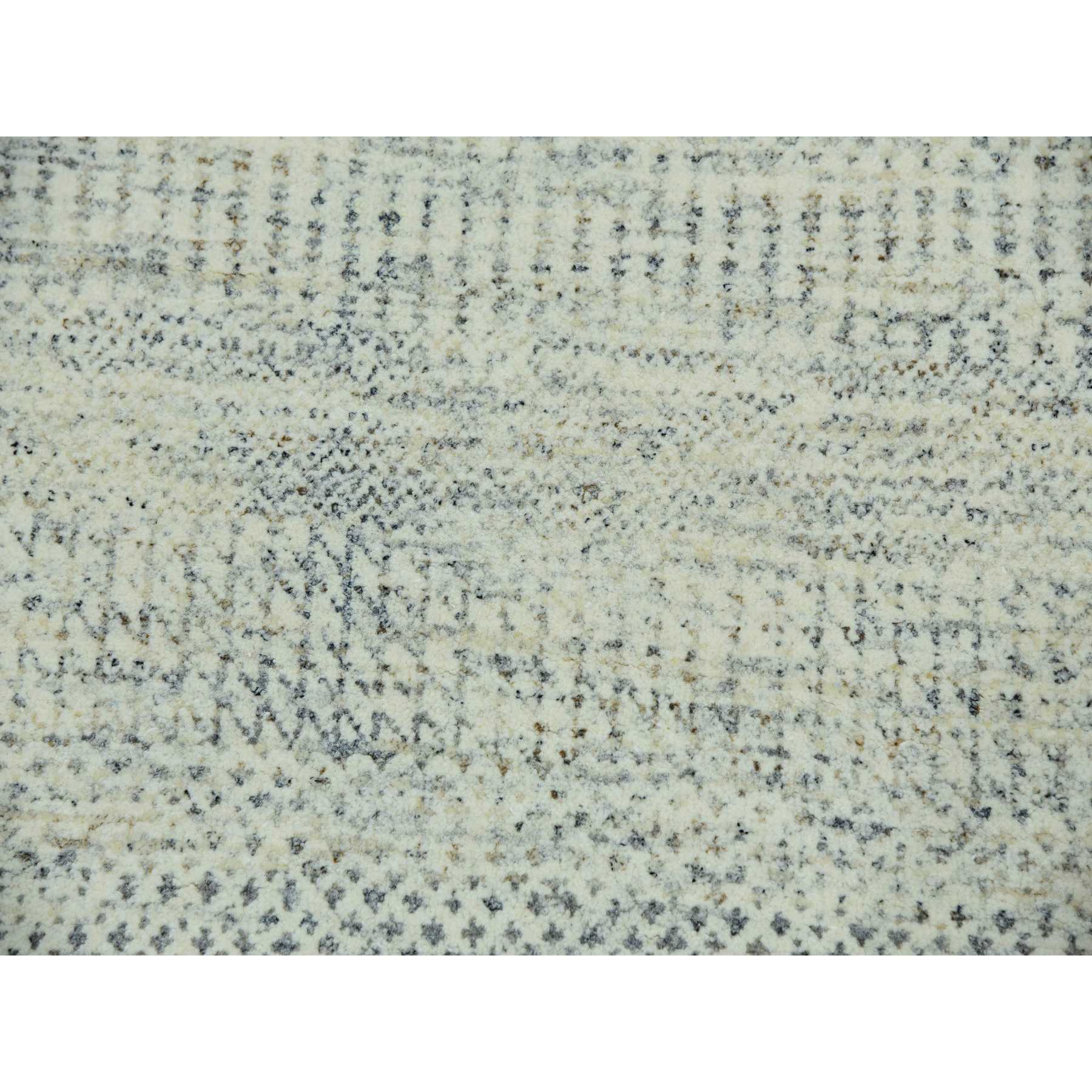 Modern-and-Contemporary-Hand-Knotted-Rug-380115