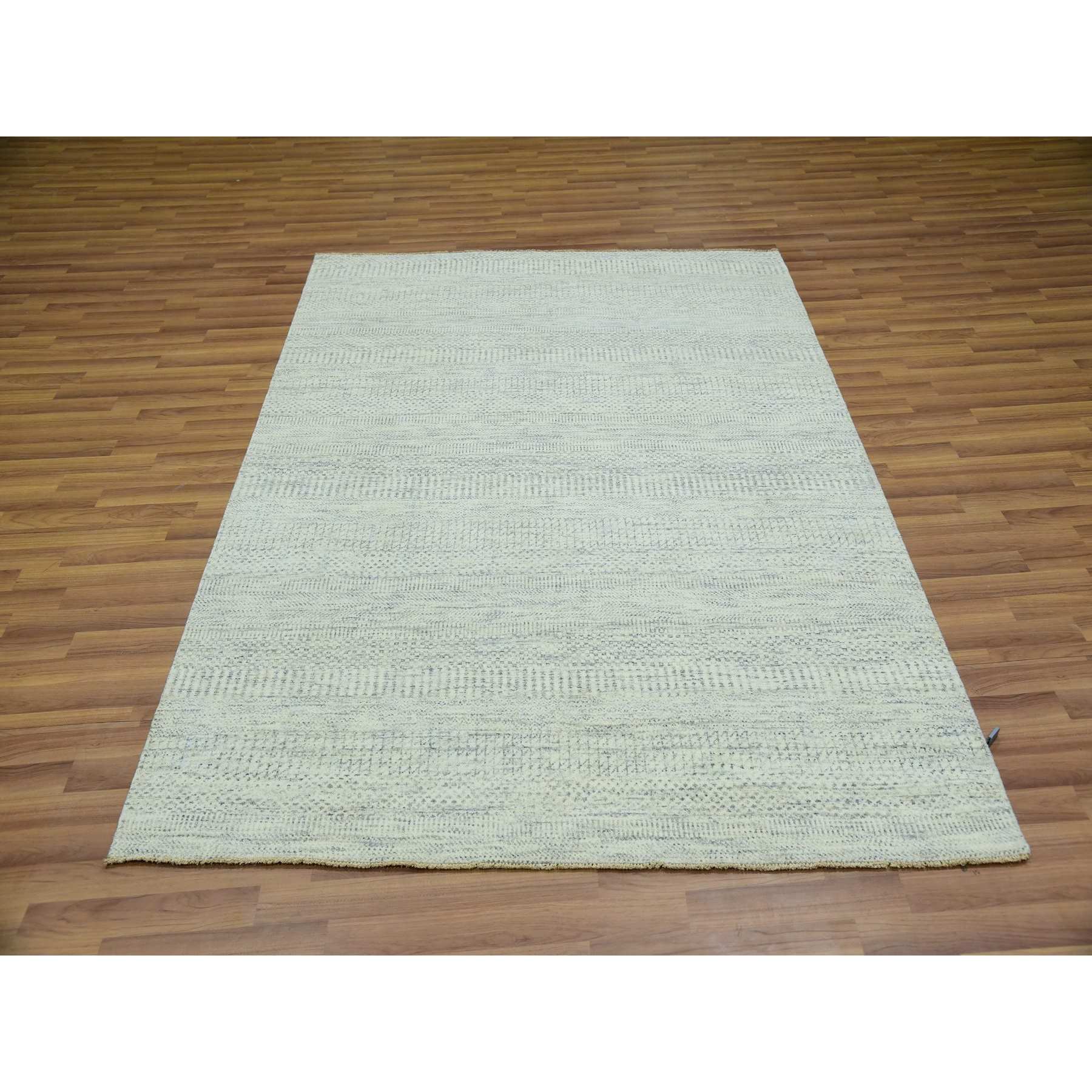 Modern-and-Contemporary-Hand-Knotted-Rug-380130