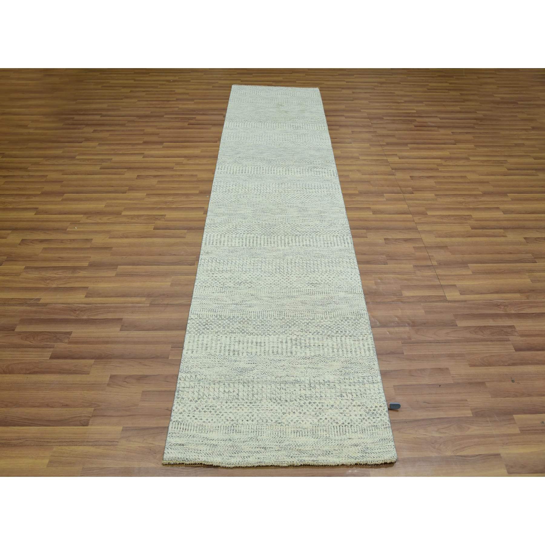 Modern-and-Contemporary-Hand-Knotted-Rug-380140