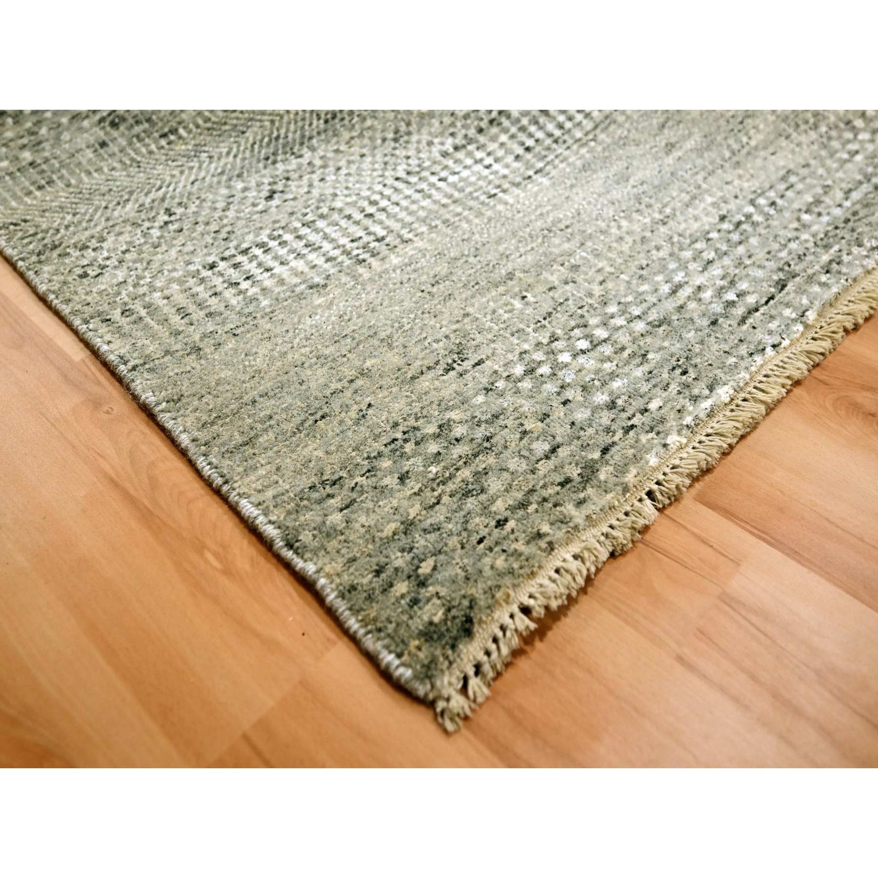 Modern-and-Contemporary-Hand-Knotted-Rug-380435