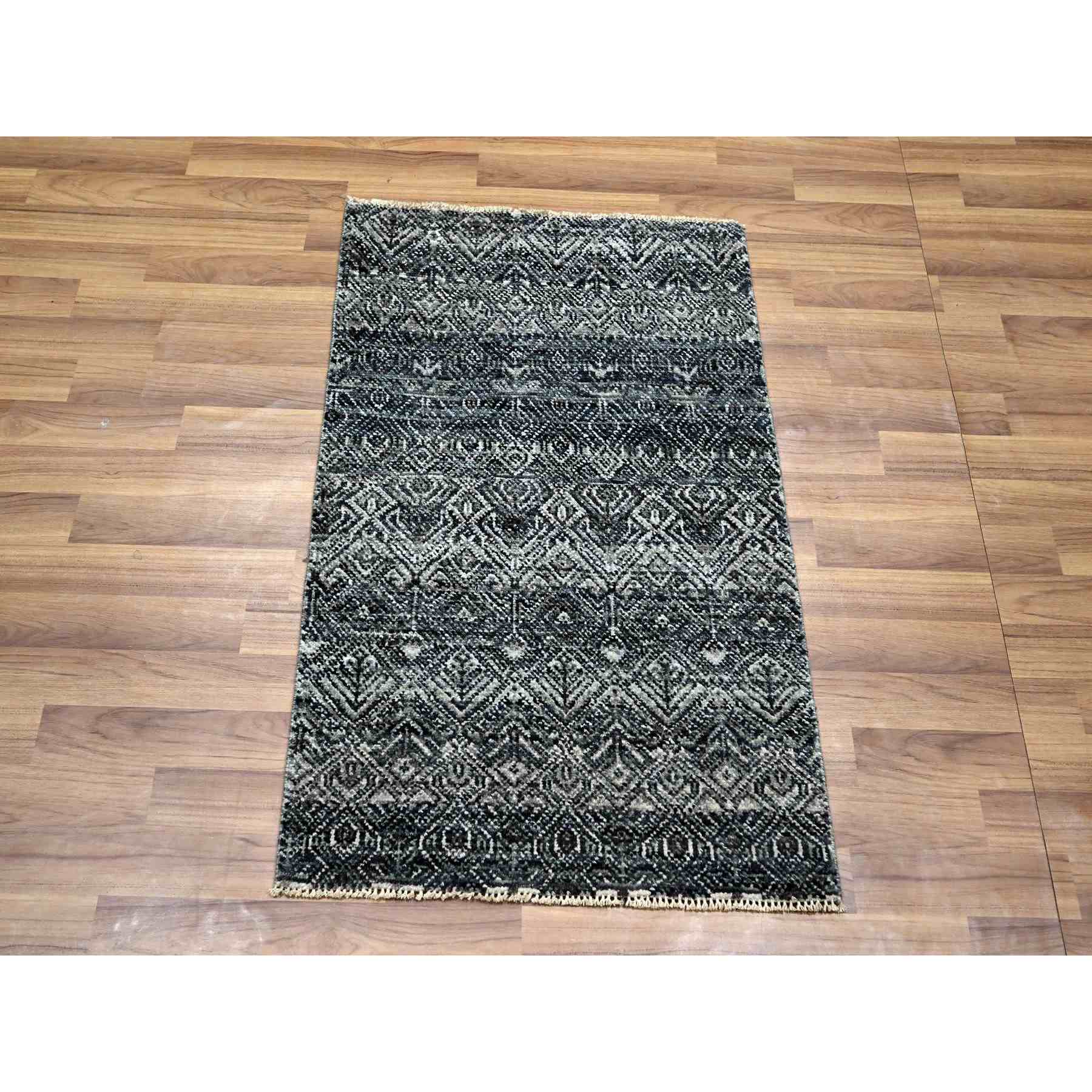 Modern-and-Contemporary-Hand-Knotted-Rug-380790