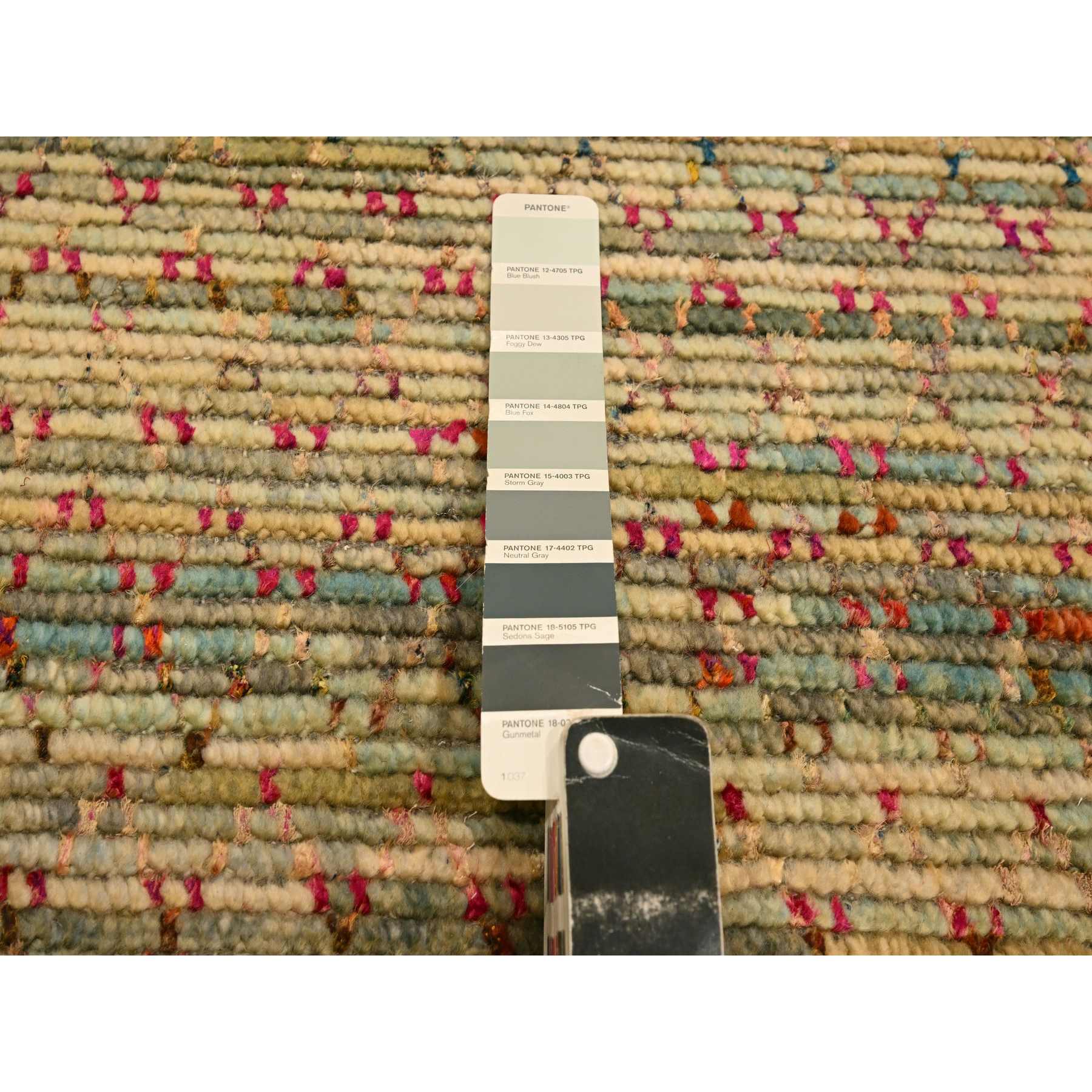 Modern-and-Contemporary-Hand-Knotted-Rug-380865