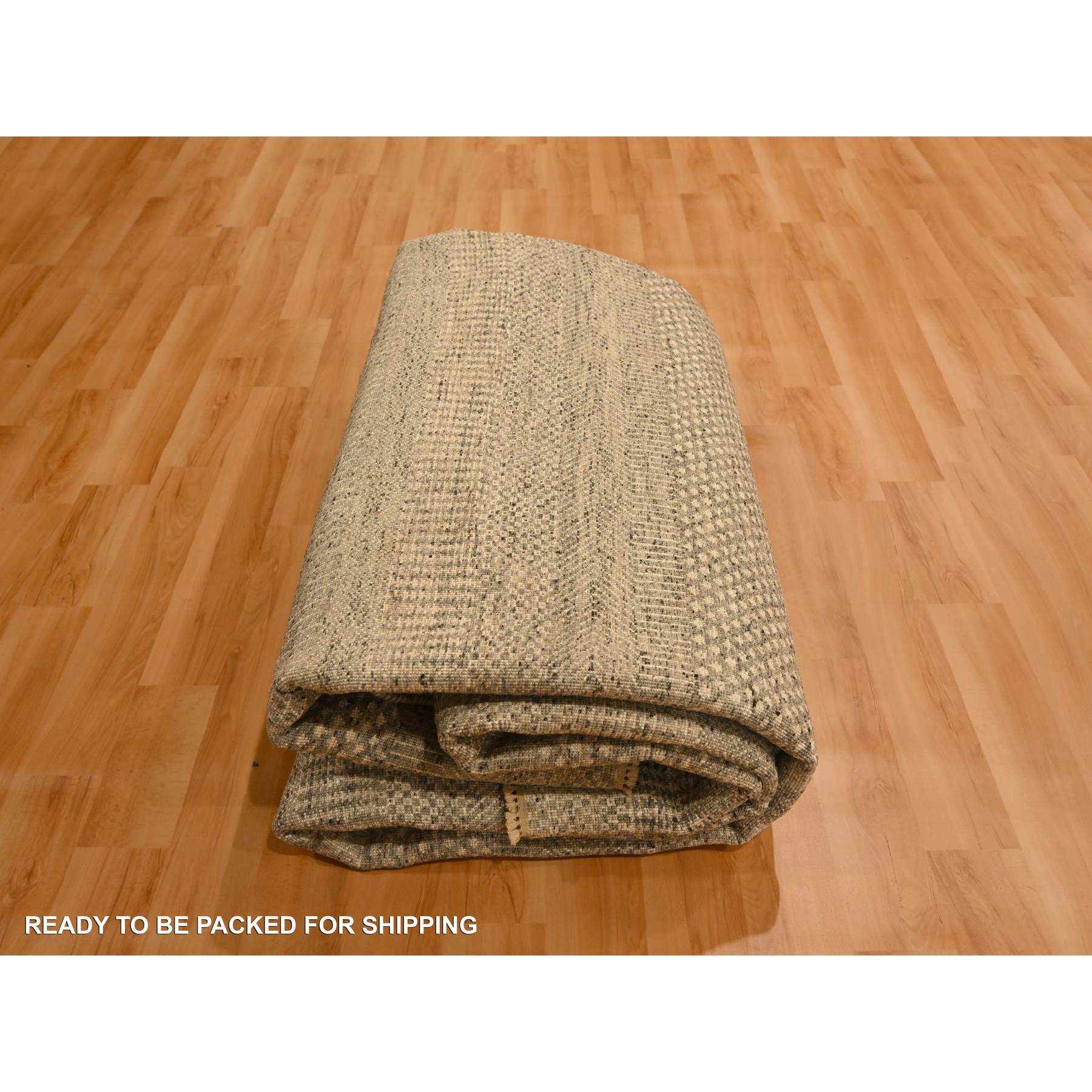 Modern-and-Contemporary-Hand-Knotted-Rug-380890