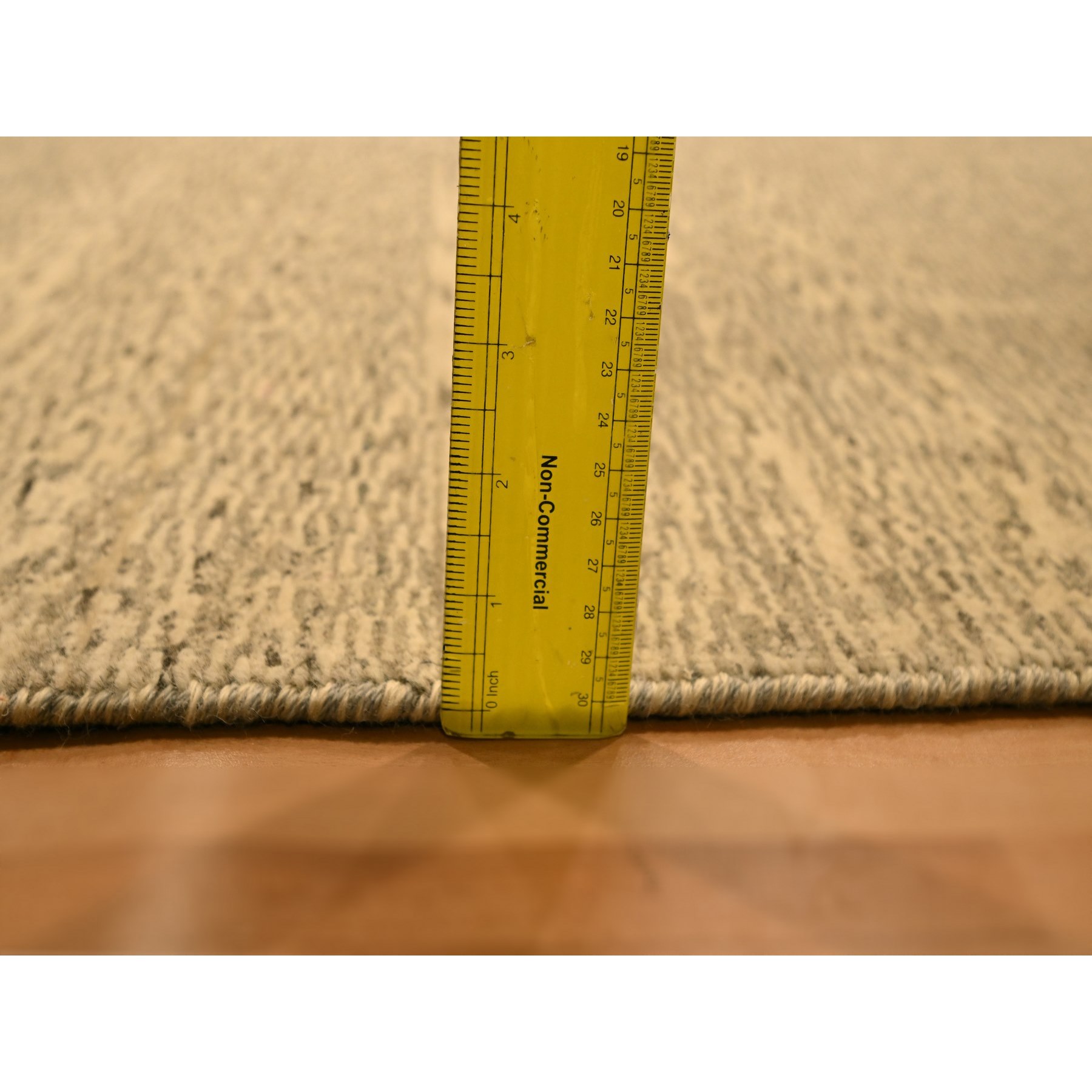 Modern-and-Contemporary-Hand-Knotted-Rug-380915