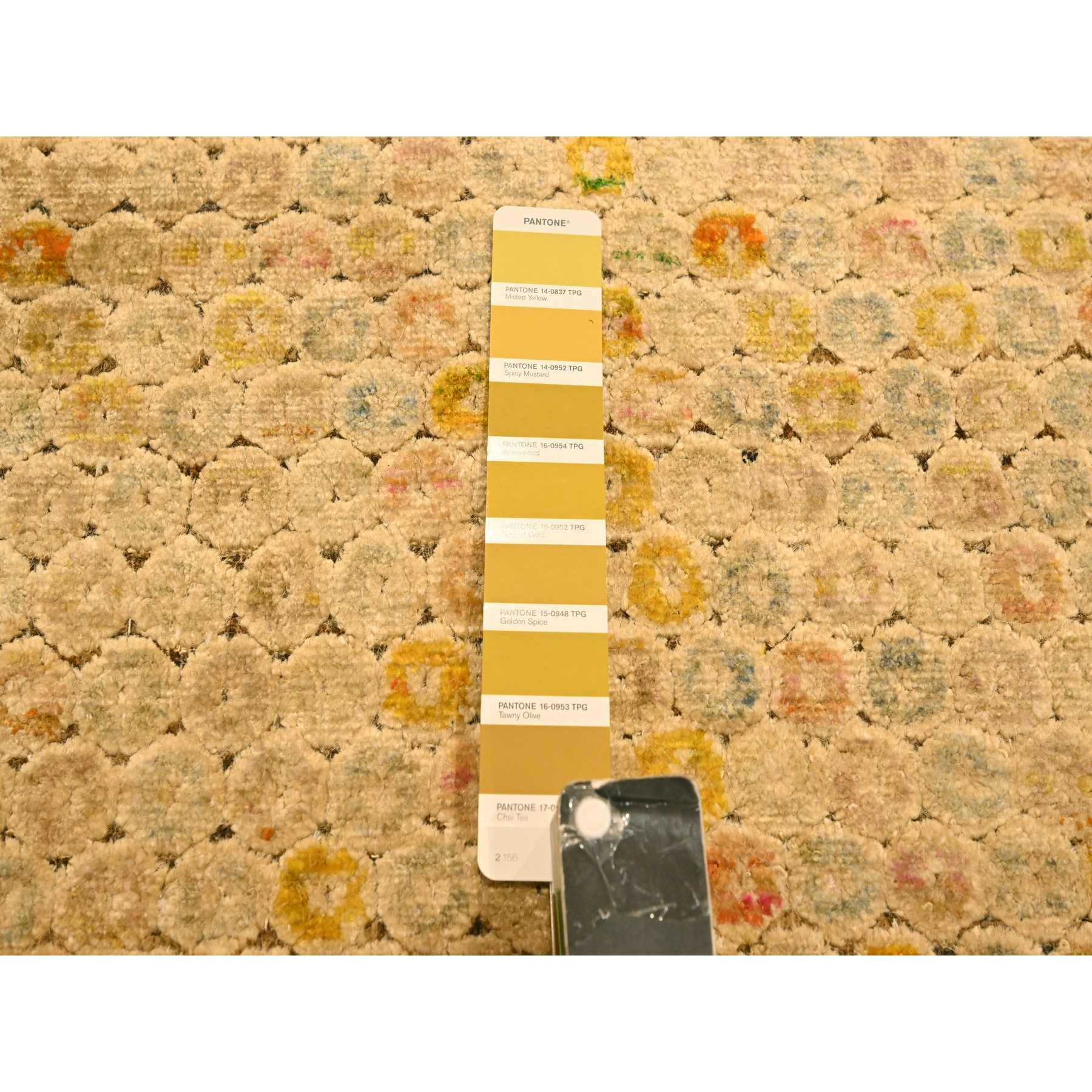 Modern-and-Contemporary-Hand-Knotted-Rug-380920