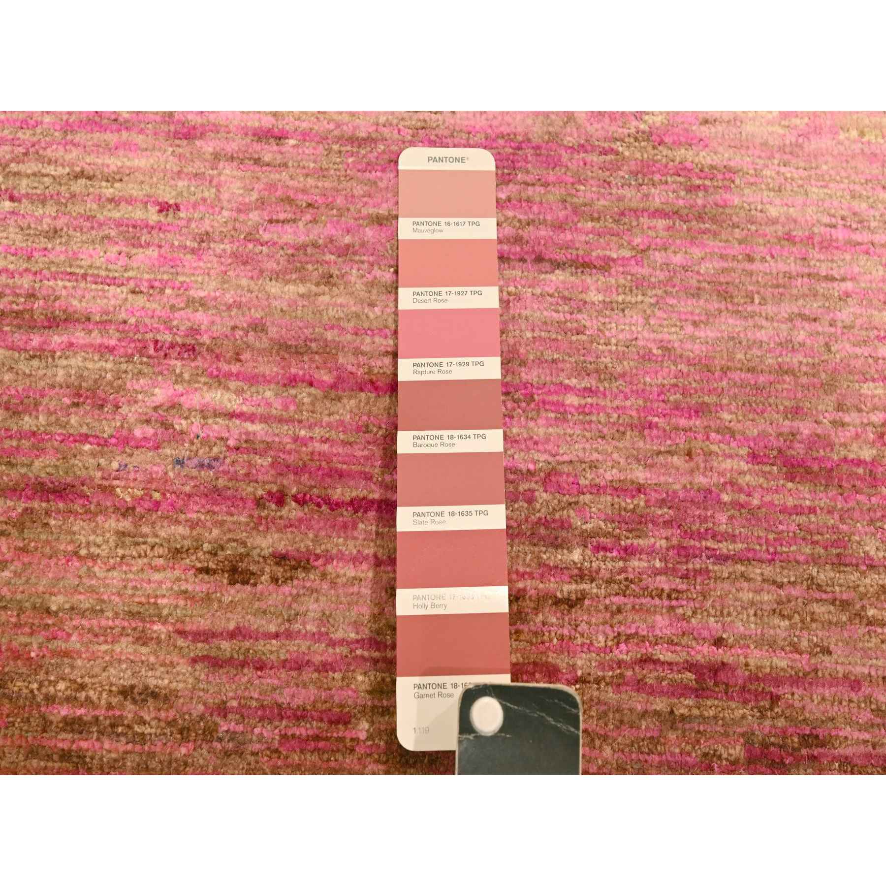 Modern-and-Contemporary-Hand-Knotted-Rug-380935