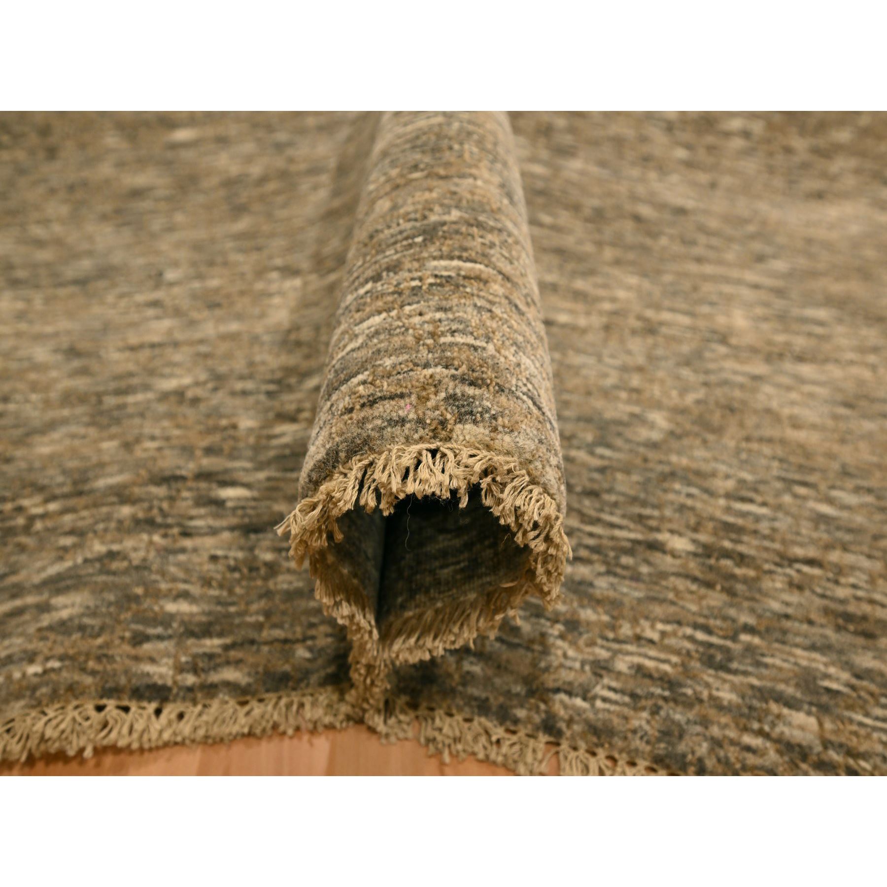 Modern-and-Contemporary-Hand-Knotted-Rug-380980