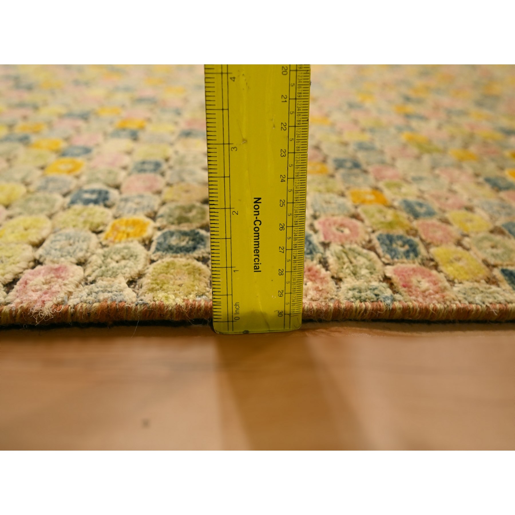 Modern-and-Contemporary-Hand-Knotted-Rug-381005