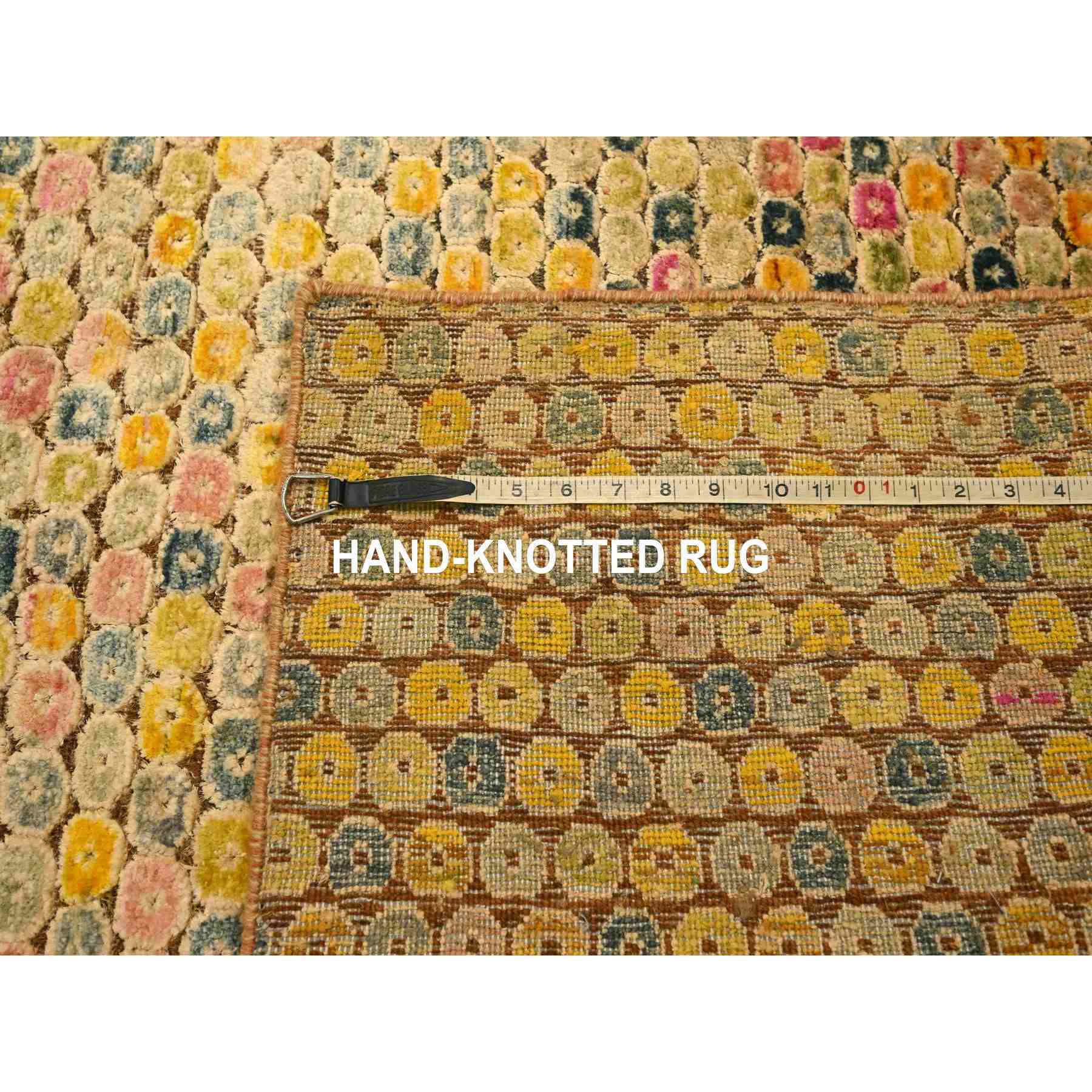 Modern-and-Contemporary-Hand-Knotted-Rug-381005